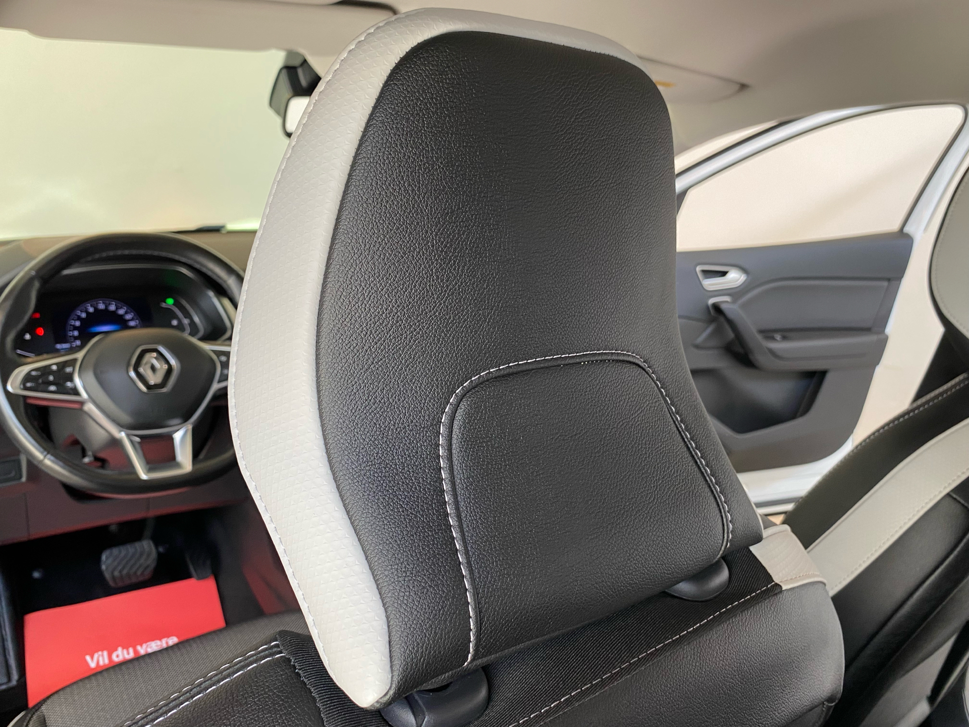 Billede af Renault Captur 1,3 TCE GPF Intens EDC 155HK 5d 7g Aut.