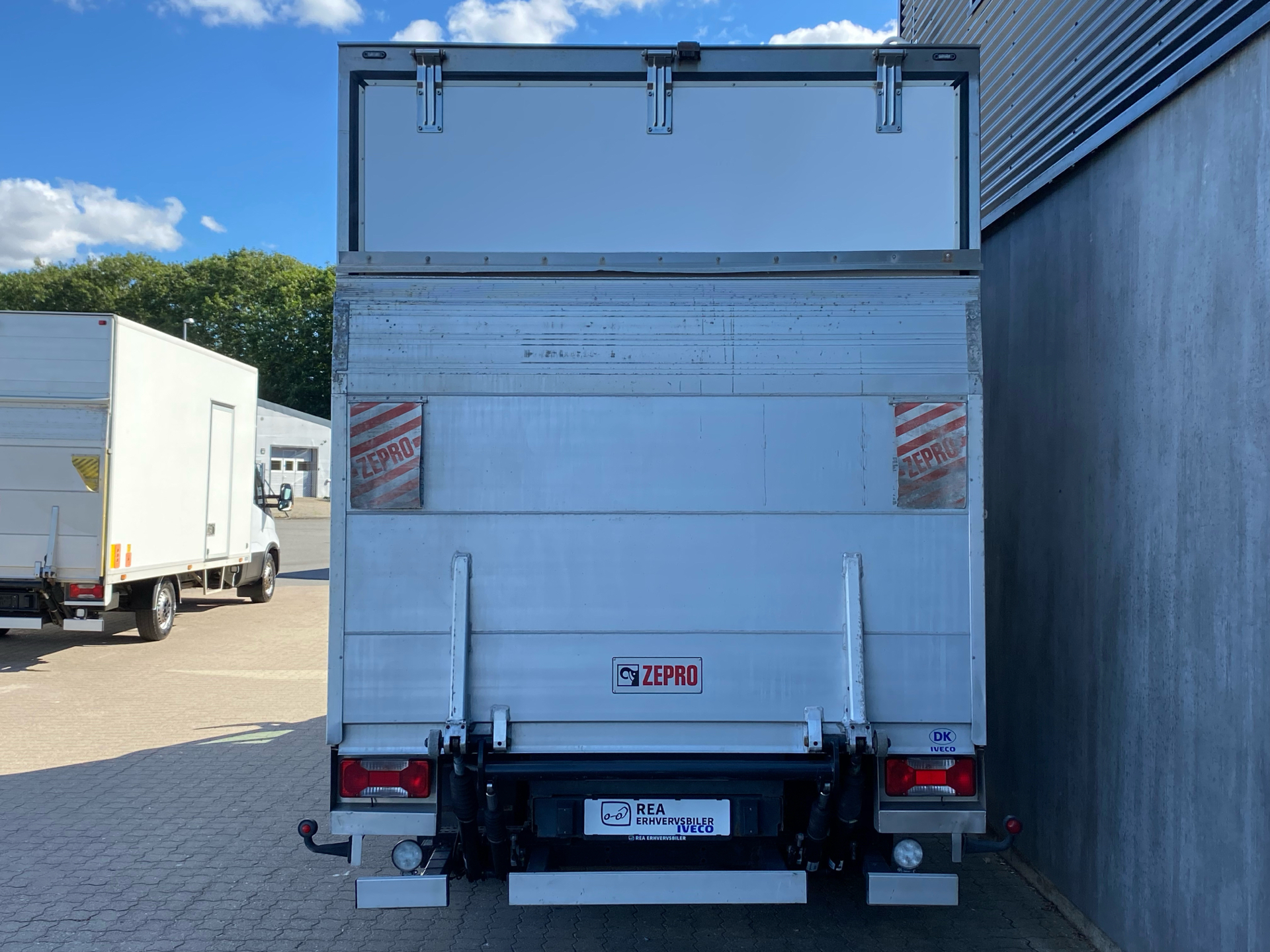 Billede af Iveco Daily 35S17 4100mm 3,0 D 170HK Ladv./Chas. 8g Aut.