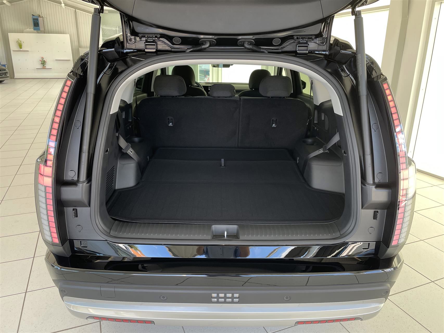 Billede af Hyundai Ioniq 9 7 Sæder Electric 110,3 kWh Advanced 218HK 5d Aut.