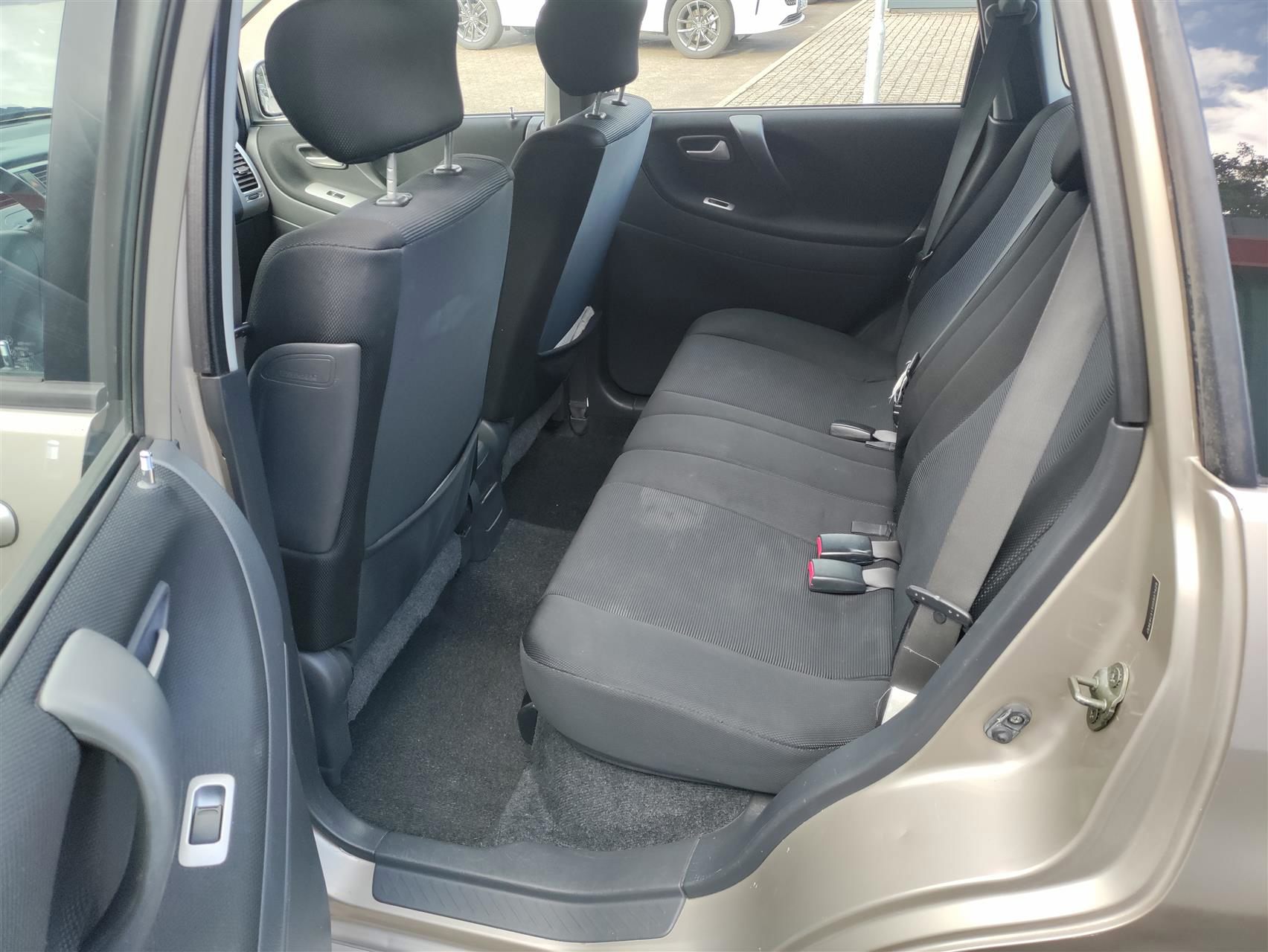 Billede af Suzuki Liana 1,6 GL 106HK 5d