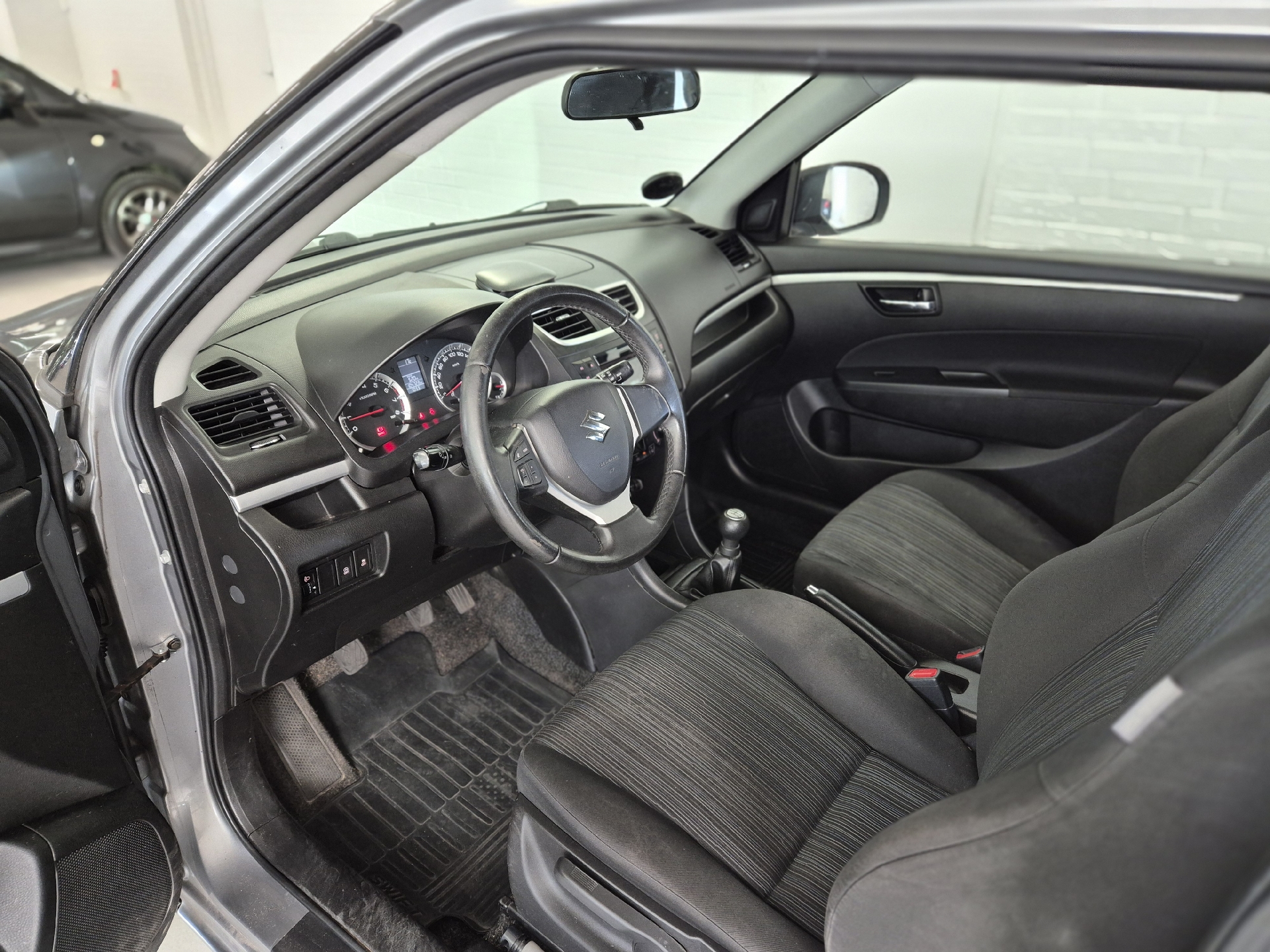 Billede af Suzuki Swift 1,2 16V Comfort 90HK 3d