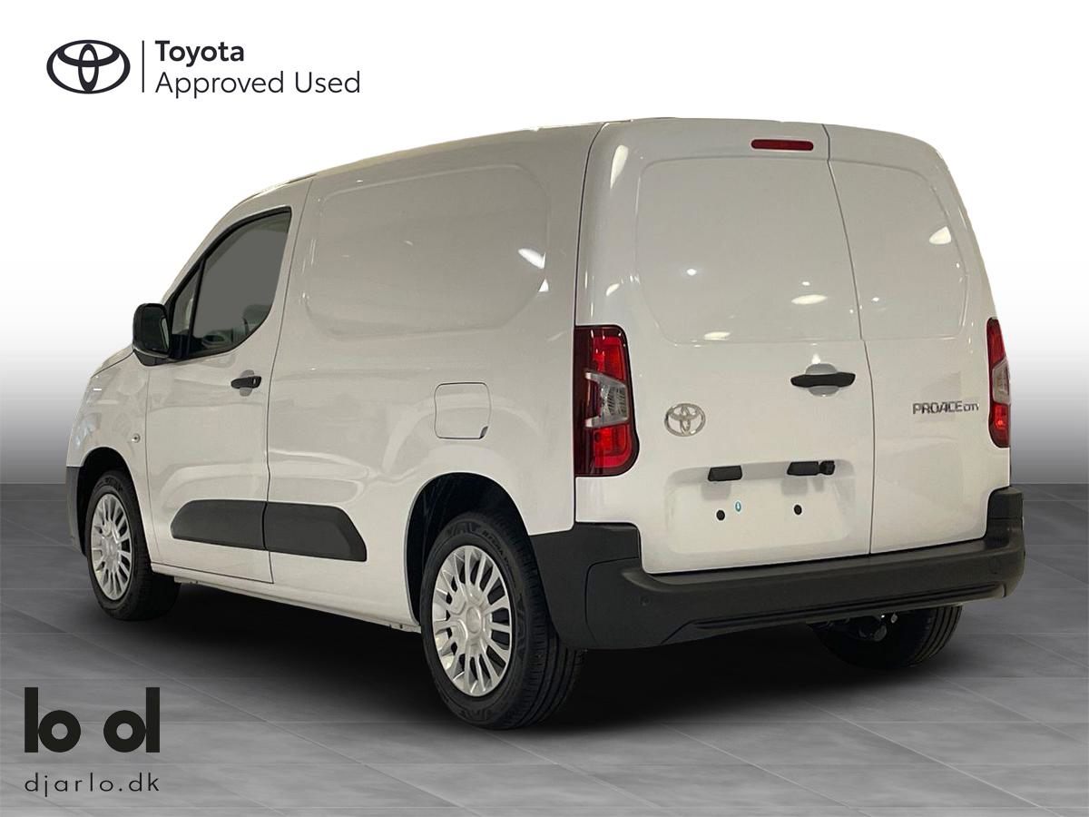 Billede af Toyota Proace City 1.5 diesel 100hp Medium/En skydedør Comfort Master