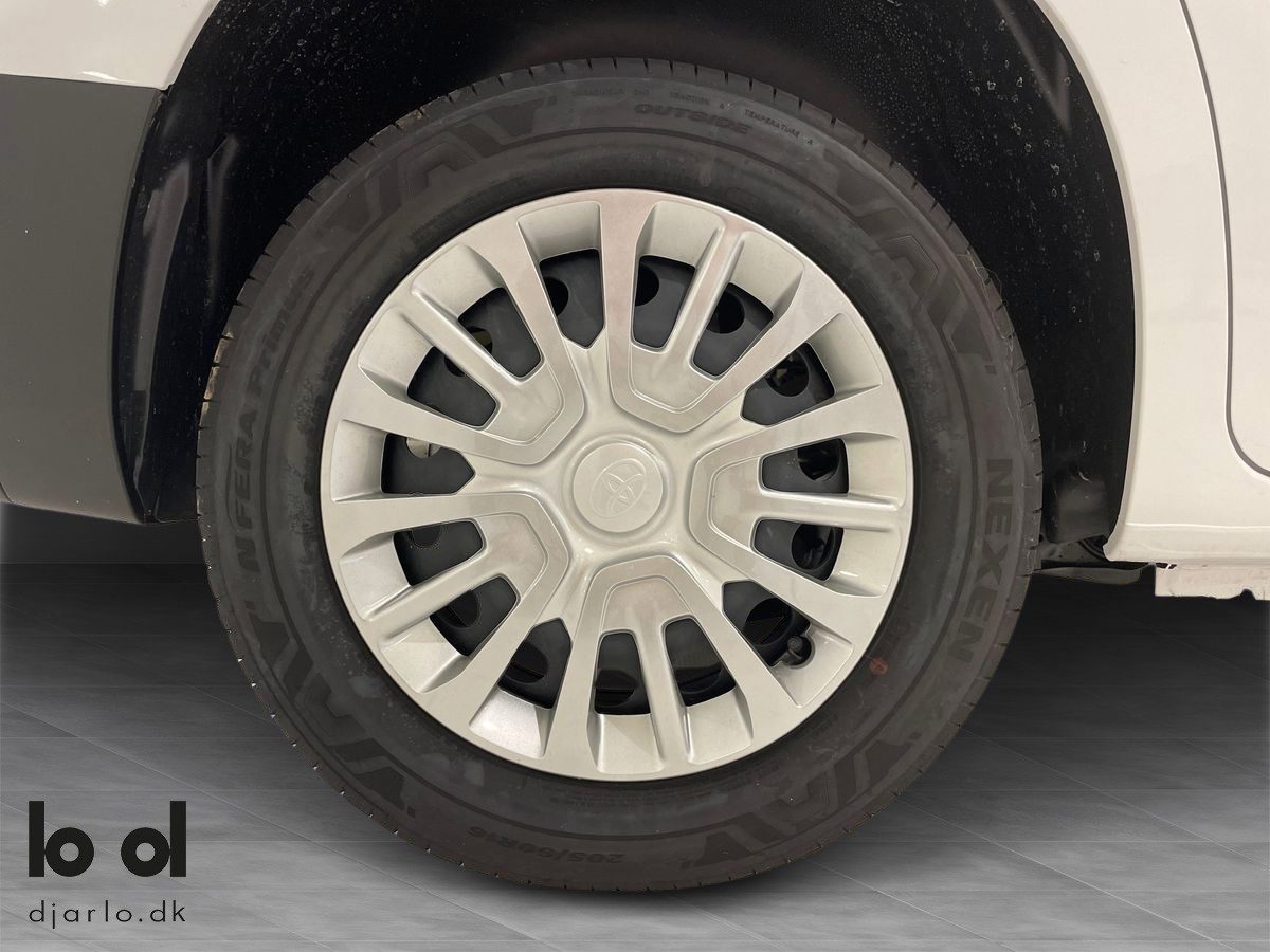 Billede af Toyota Proace City 1.5 diesel 100hp Medium/En skydedør Comfort Master