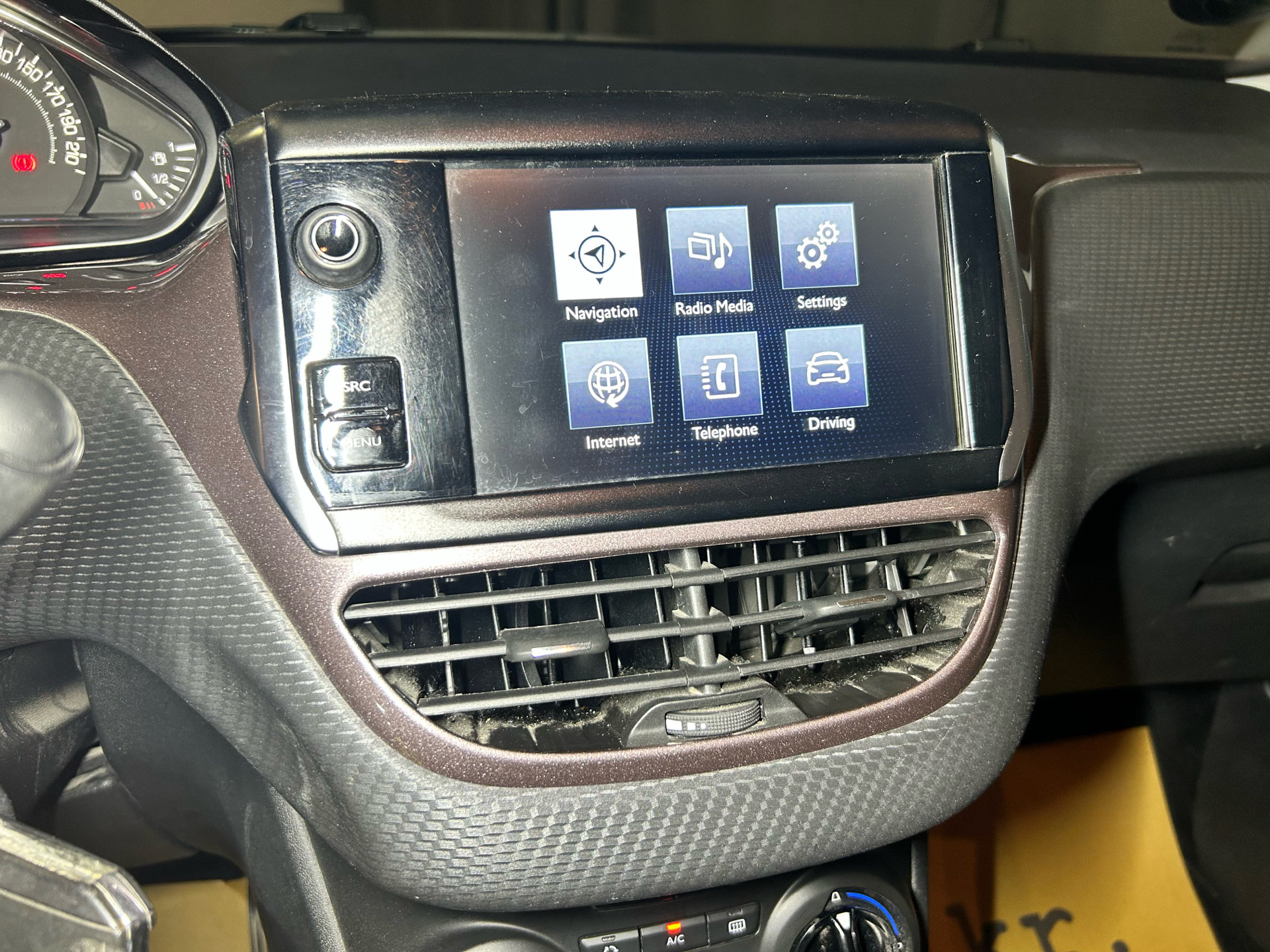 Billede af Peugeot 2008 1,2 VTi Active 82HK