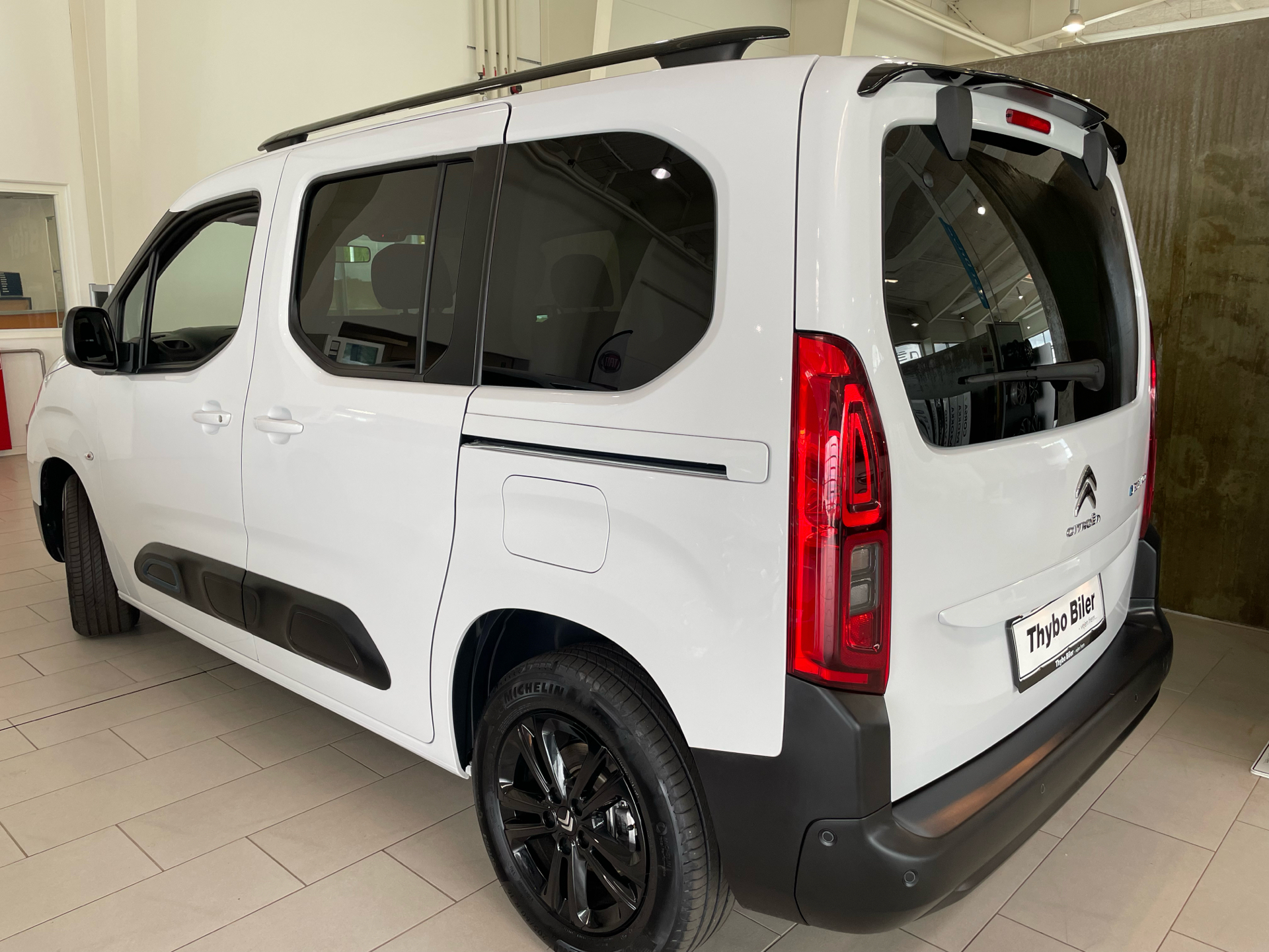 Billede af Citroën e-Berlingo EL Shine 136HK Aut.