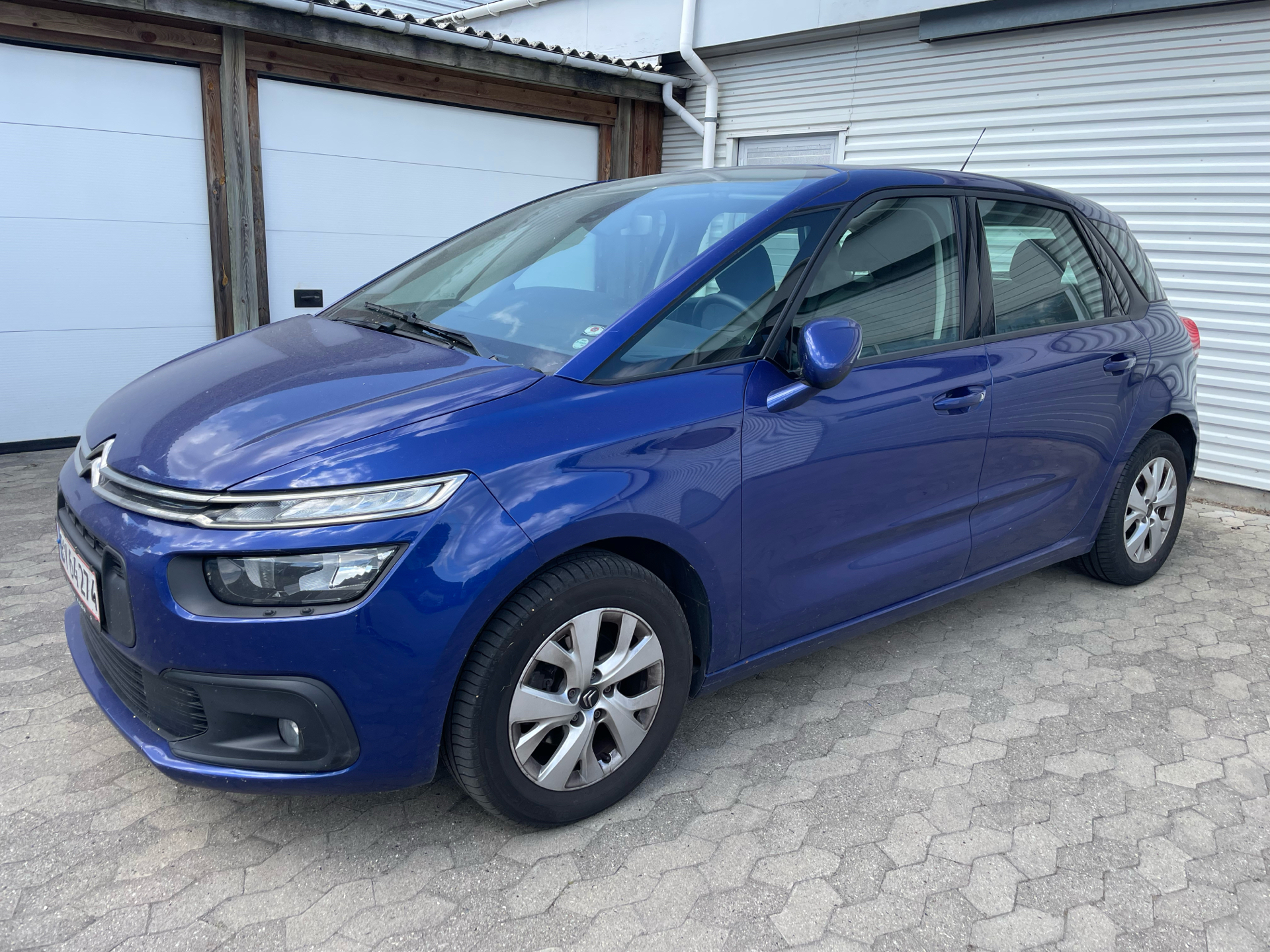 Billede af Citroën C4 Picasso 1,6 Blue HDi Iconic Limited start/stop 120HK 6g