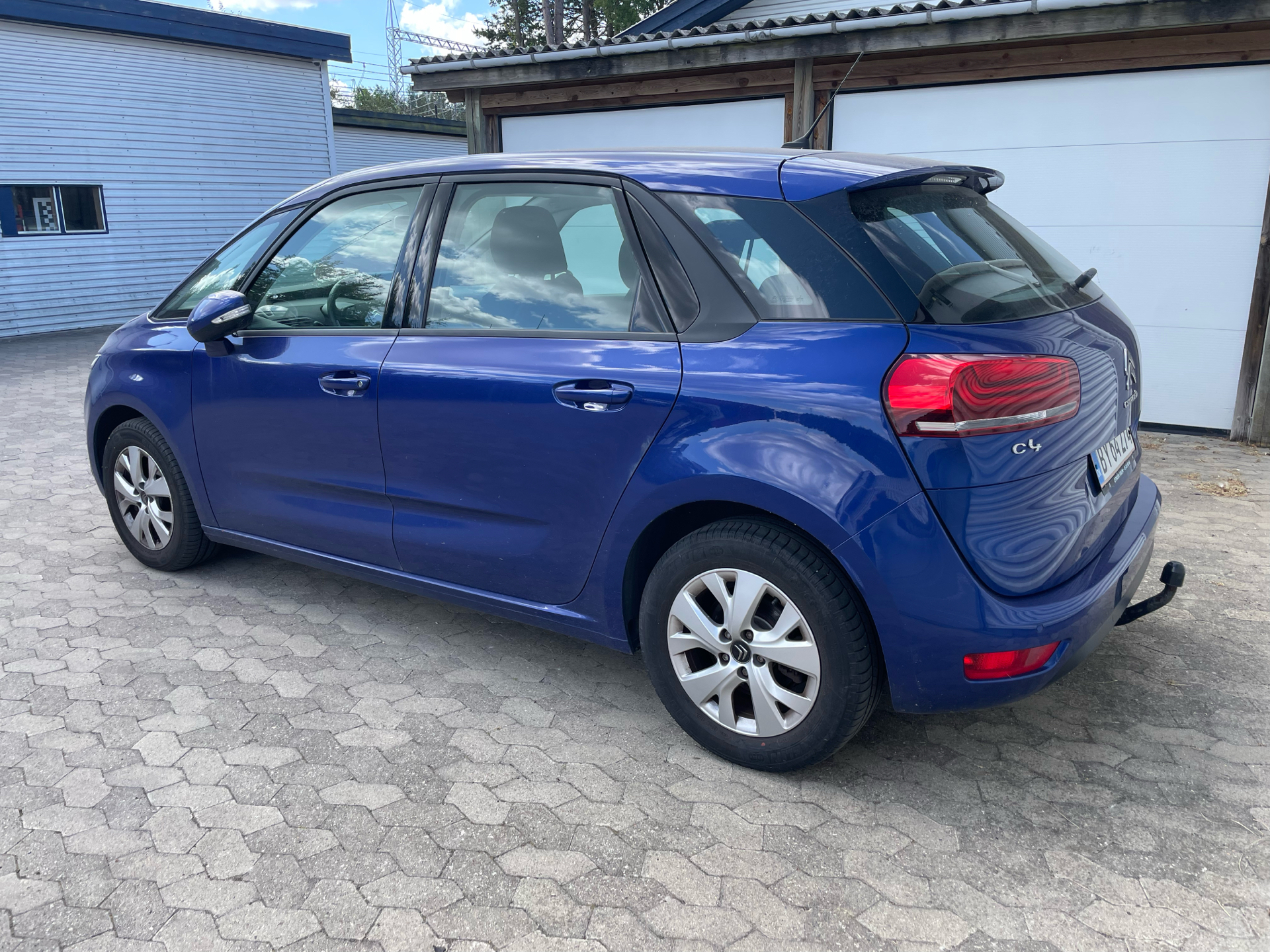 Billede af Citroën C4 Picasso 1,6 Blue HDi Iconic Limited start/stop 120HK 6g