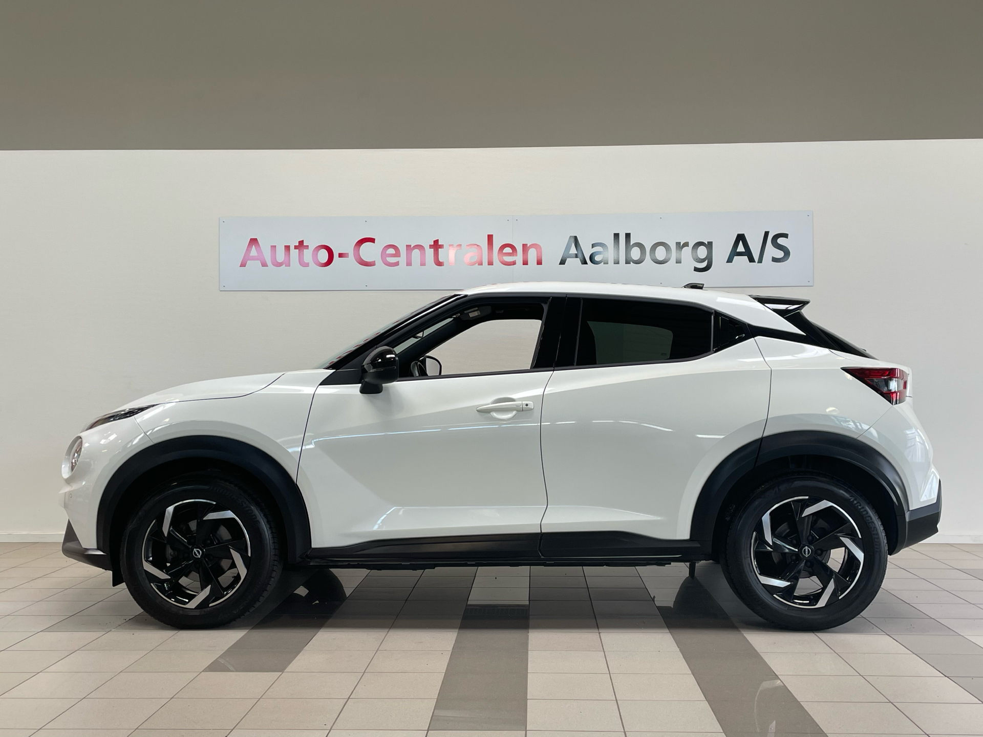 Billede af Nissan Juke 1,0 Dig-T N-Connecta DCT 114HK 5d 7g Aut.