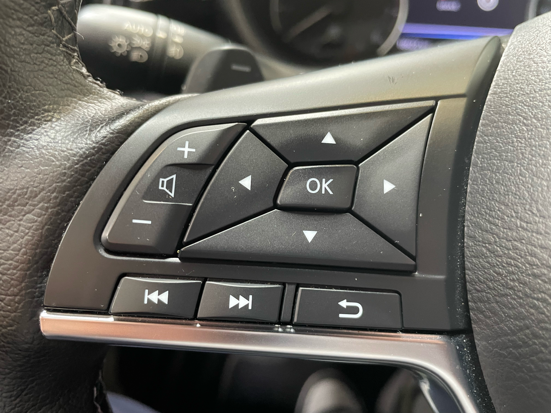 Billede af Nissan Juke 1,0 Dig-T N-Connecta DCT 114HK 5d 7g Aut.