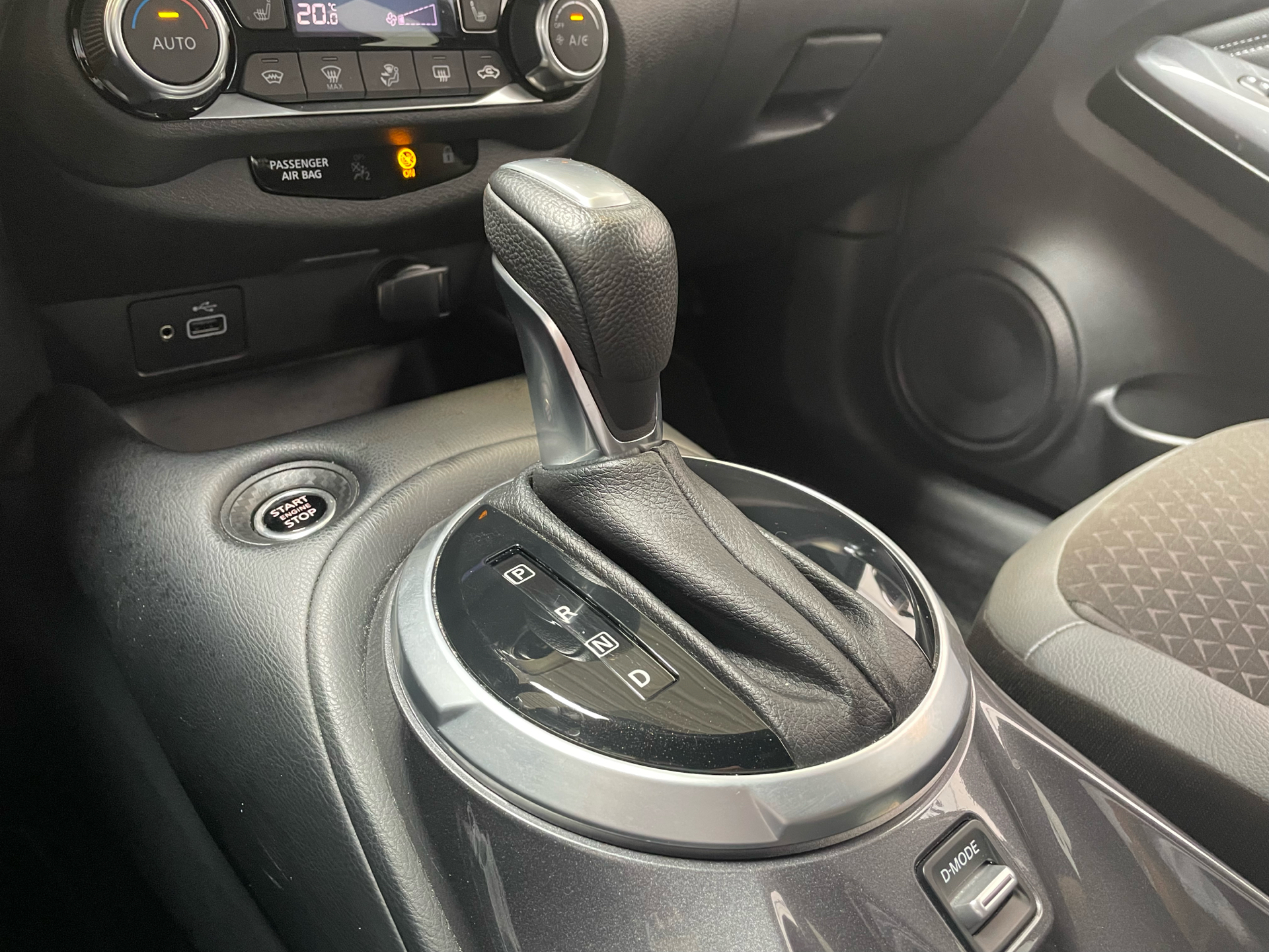 Billede af Nissan Juke 1,0 Dig-T N-Connecta DCT 114HK 5d 7g Aut.