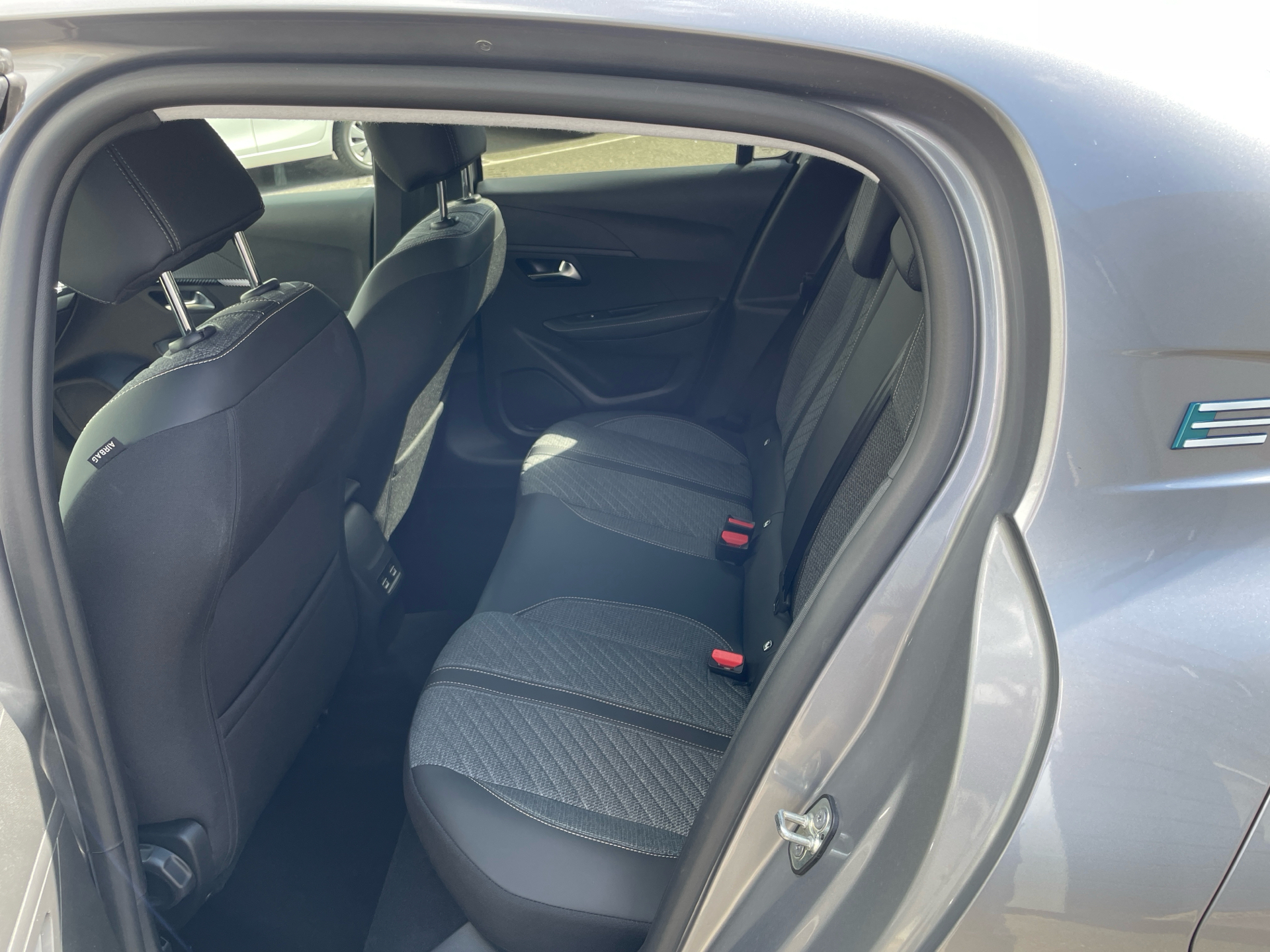 Billede af Peugeot e-208 EL Style 136HK 5d Aut.