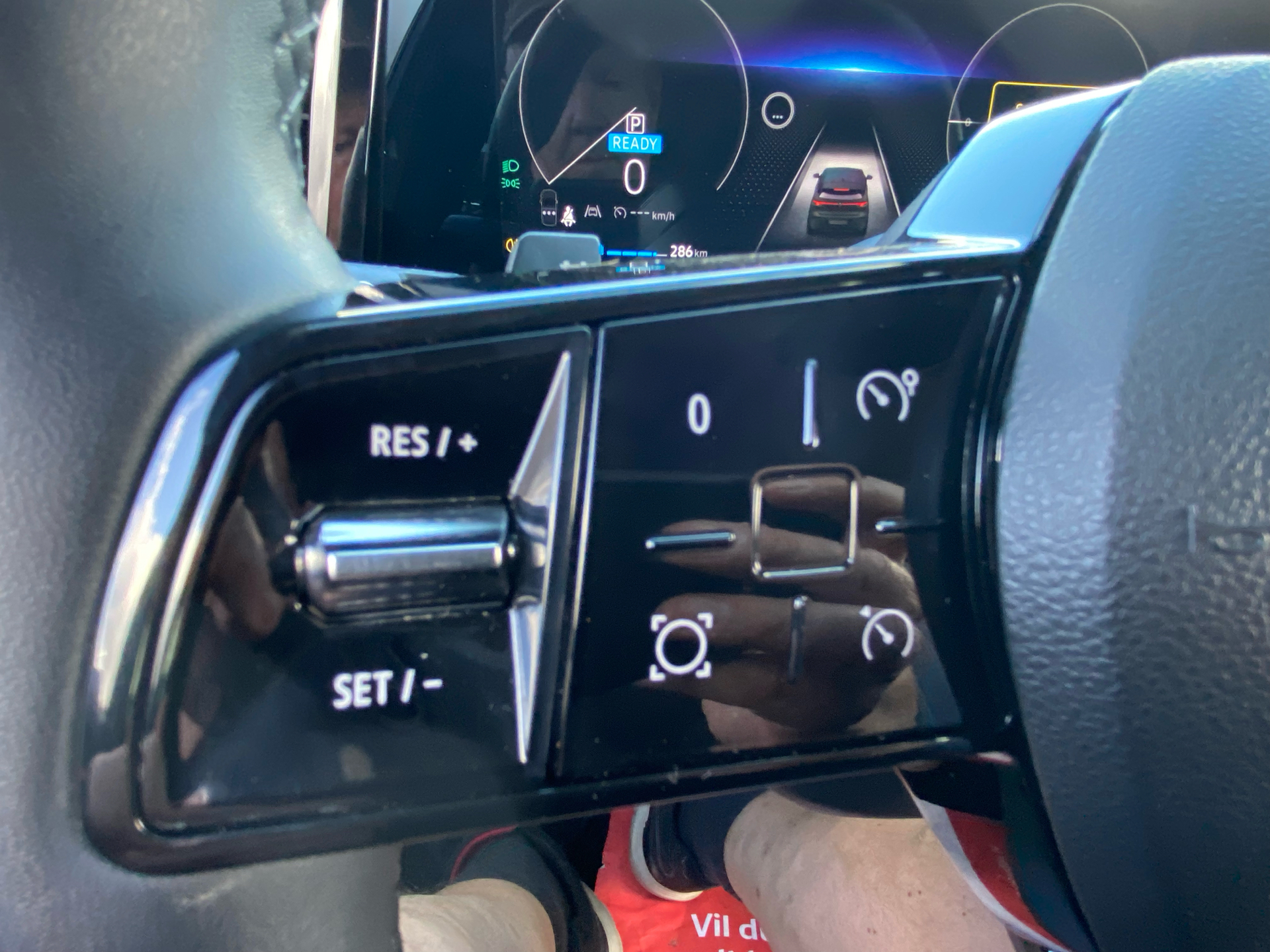 Billede af Renault Mégane E-TECH Equilibre 220HK 5d Aut.