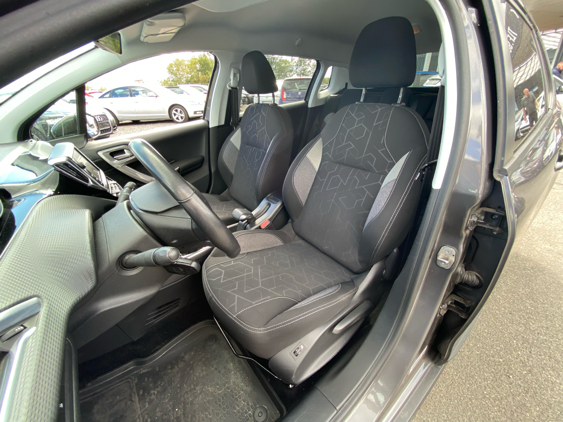 Billede af Peugeot 2008 1,2 e-Vti Active Connect 82HK