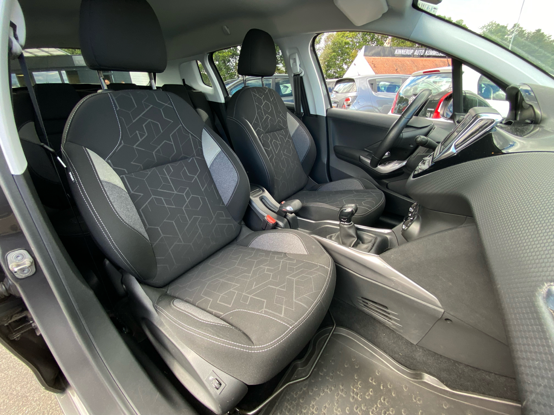 Billede af Peugeot 2008 1,2 e-Vti Active Connect 82HK