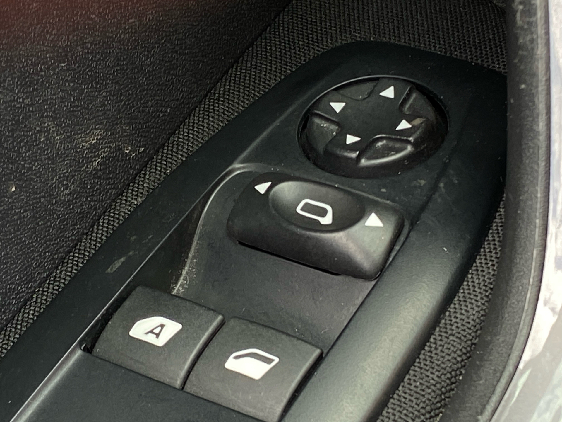 Billede af Peugeot 2008 1,2 e-Vti Active Connect 82HK