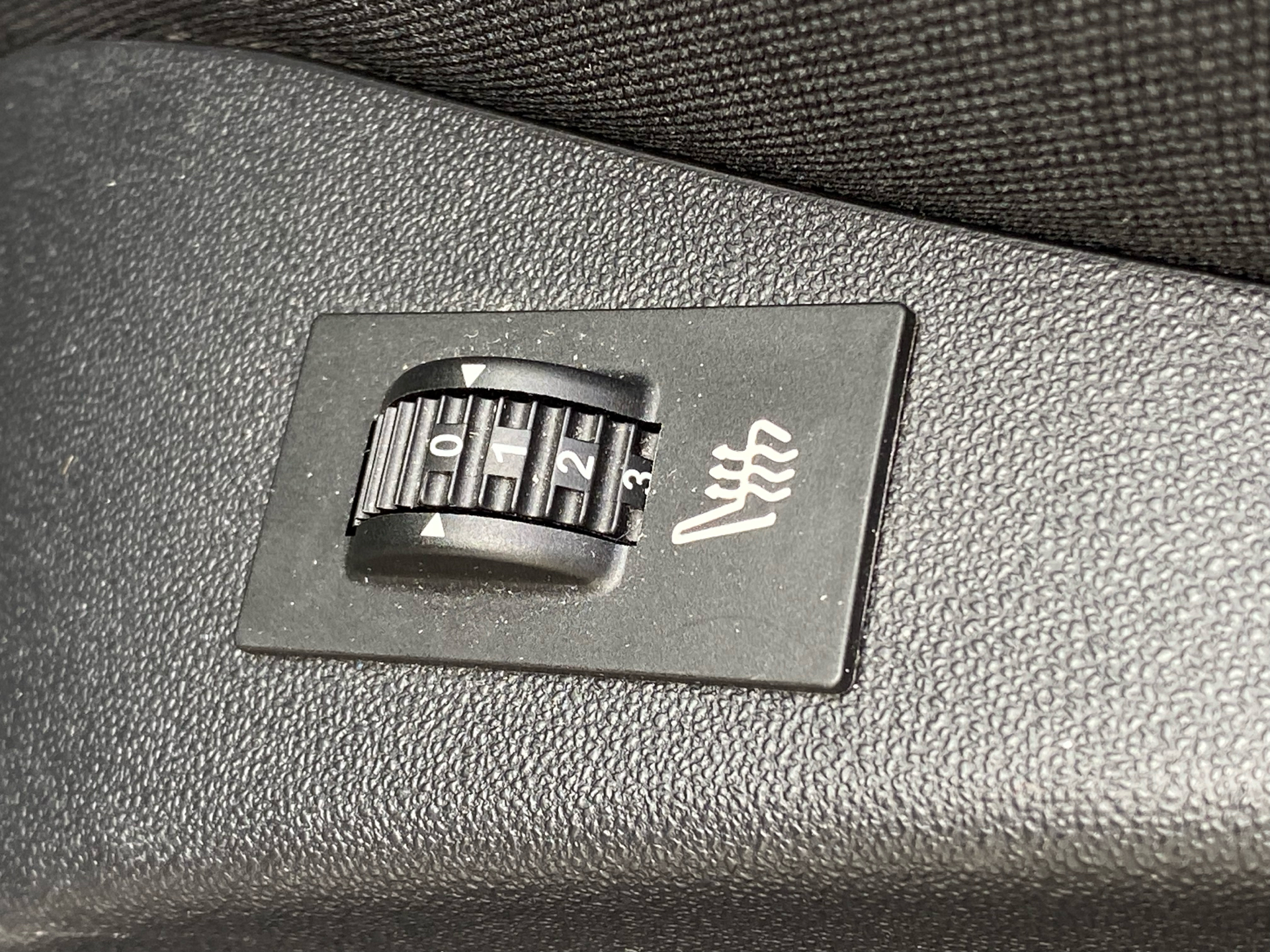 Billede af Peugeot 2008 1,2 e-Vti Active Connect 82HK
