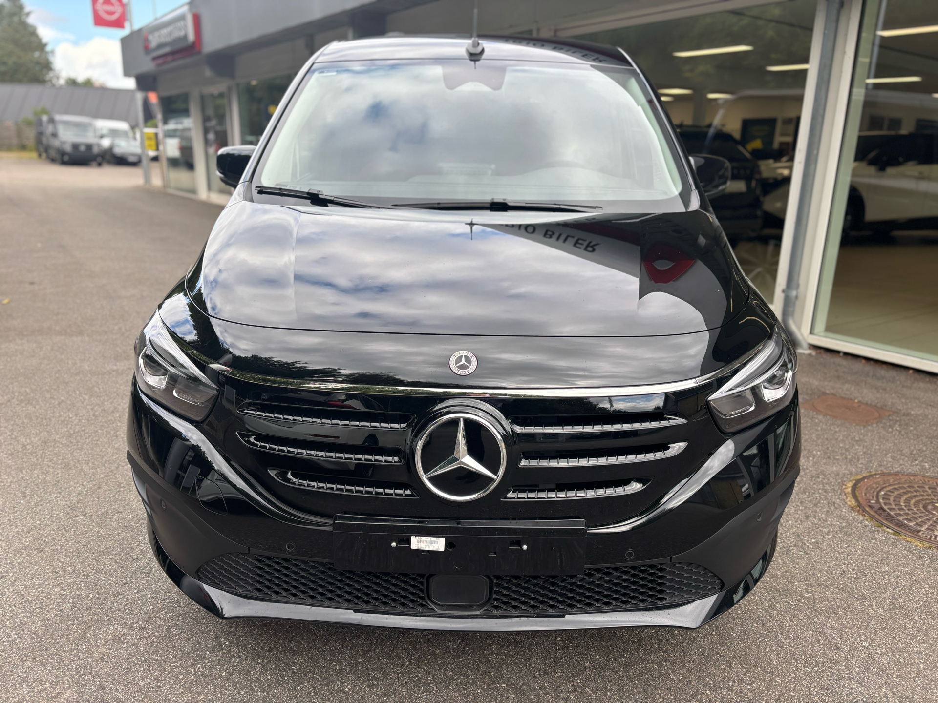 Billede af Mercedes-Benz EQT 200 EL Progressive 122HK Aut.