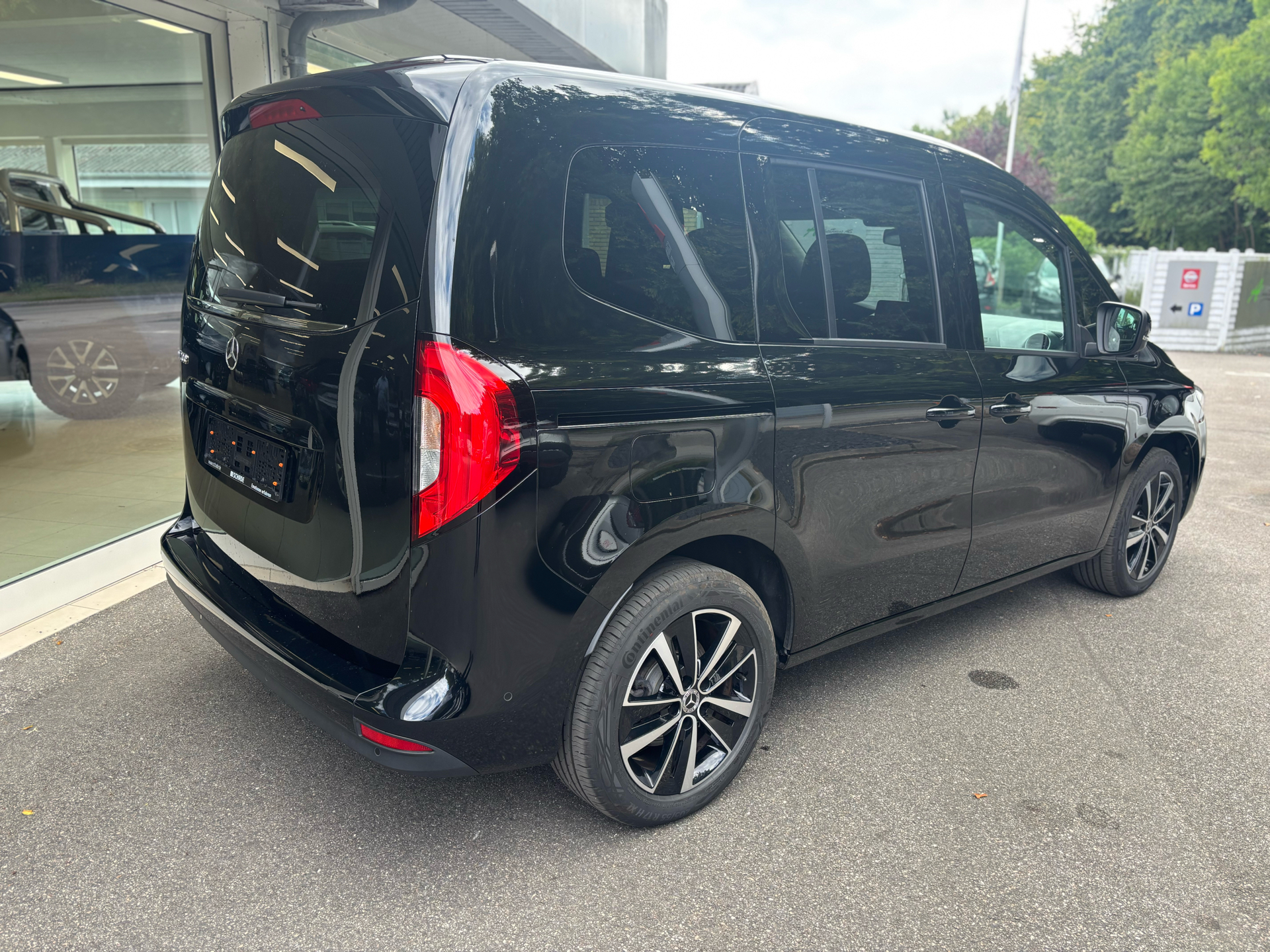 Billede af Mercedes-Benz EQT 200 EL Progressive 122HK Aut.