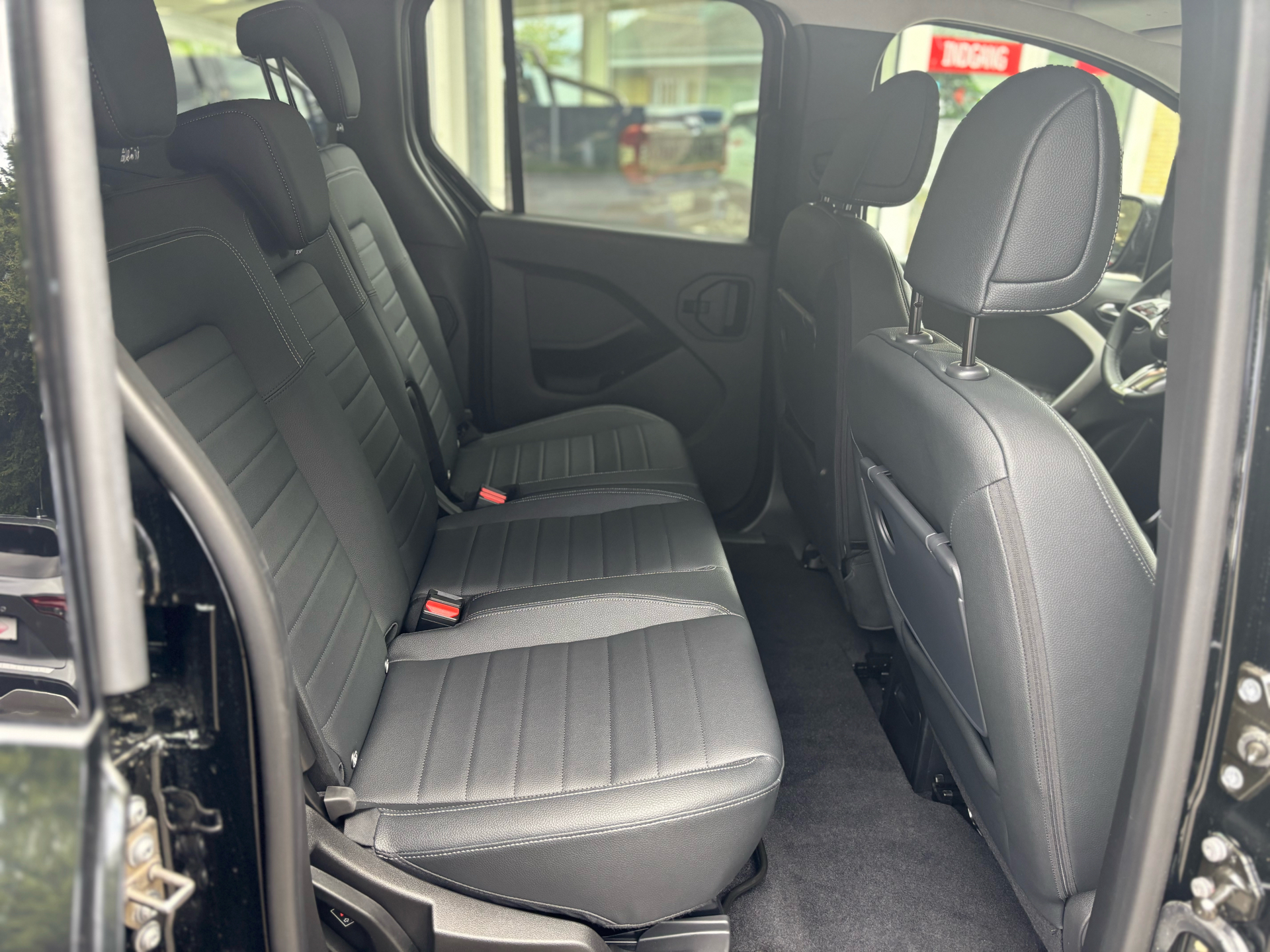 Billede af Mercedes-Benz EQT 200 EL Progressive 122HK Aut.