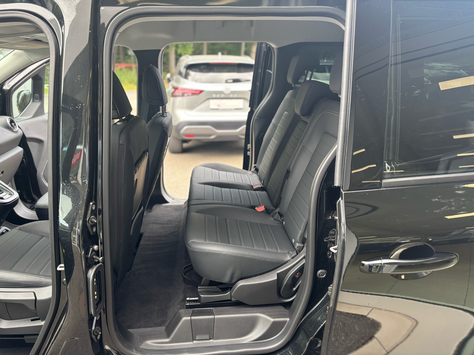 Billede af Mercedes-Benz EQT 200 EL Progressive 122HK Aut.