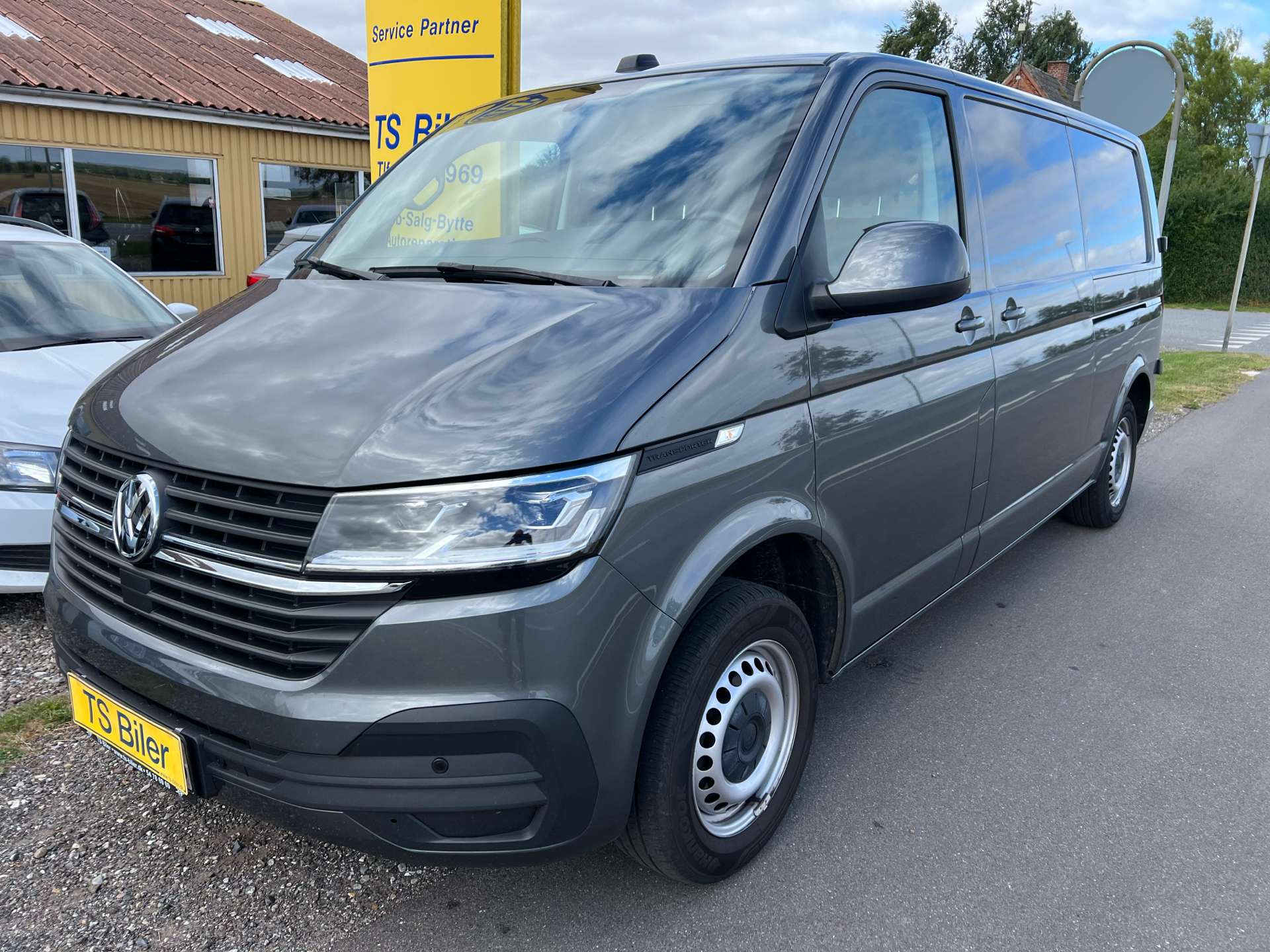 Billede af VW Transporter Lang 2,0 TDI BMT 4Motion DSG 150HK Van 7g Aut.