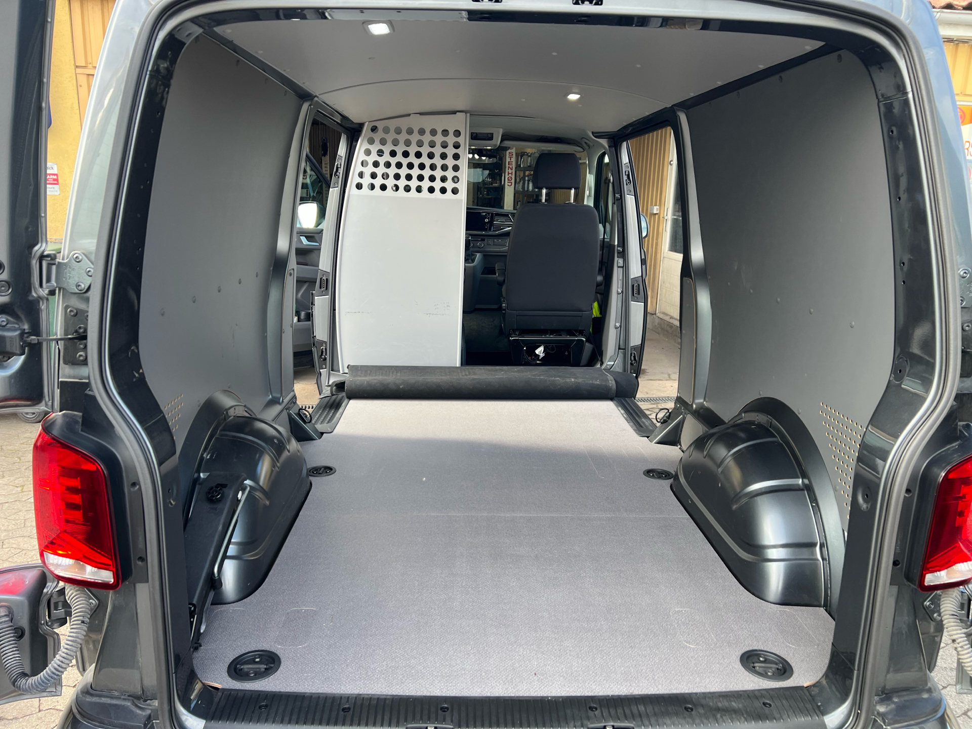 Billede af VW Transporter Lang 2,0 TDI BMT 4Motion DSG 150HK Van 7g Aut.