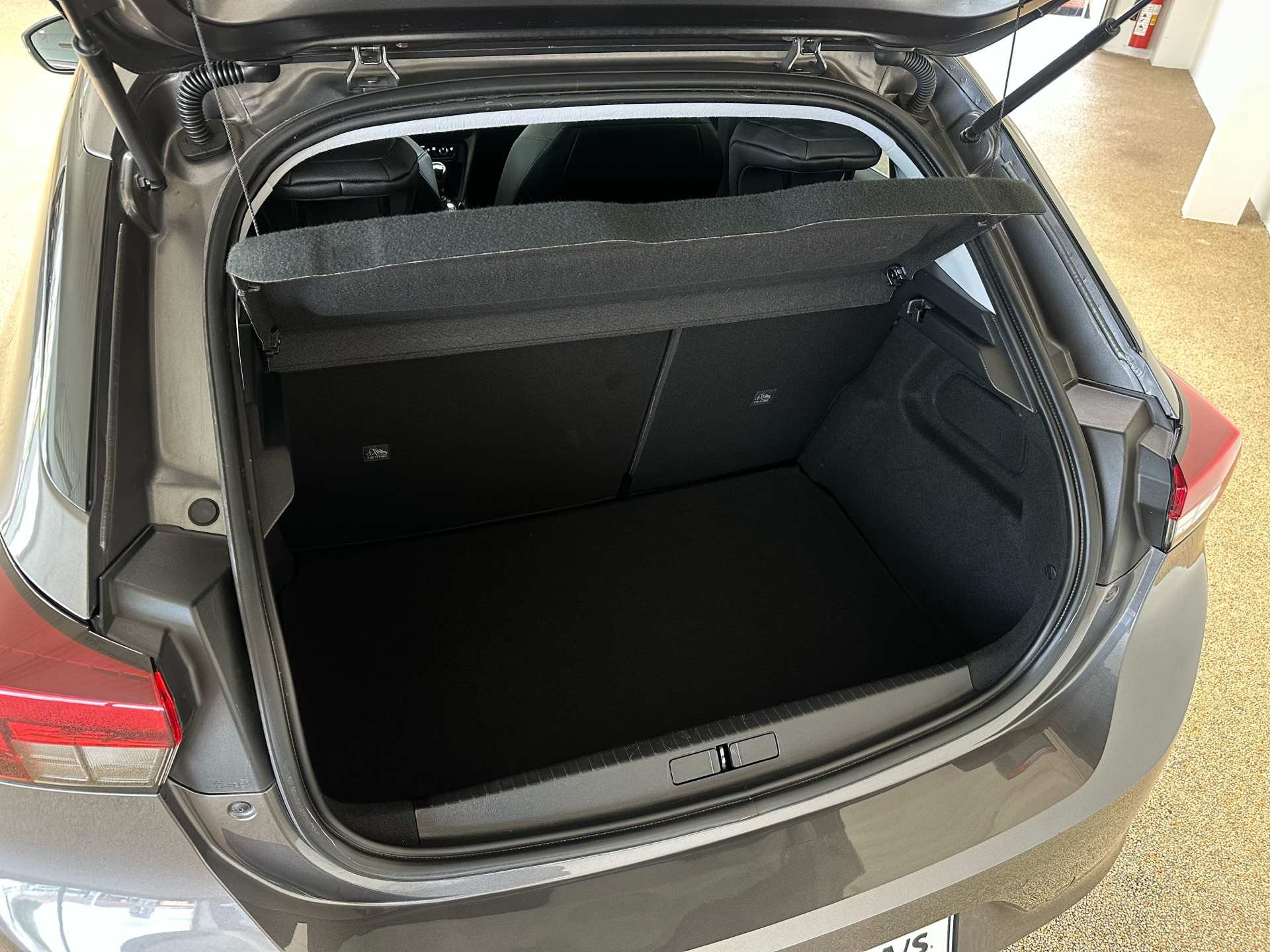 Billede af Opel Corsa 1,2 PureTech Elegance 100HK 5d 6g