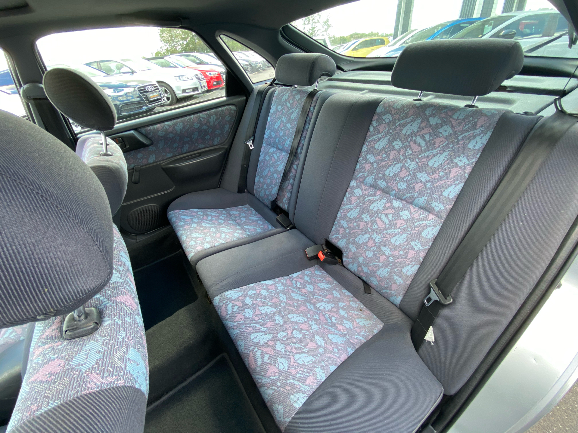 Billede af Toyota Carina E L/B 1,6 GLS 106HK 5d