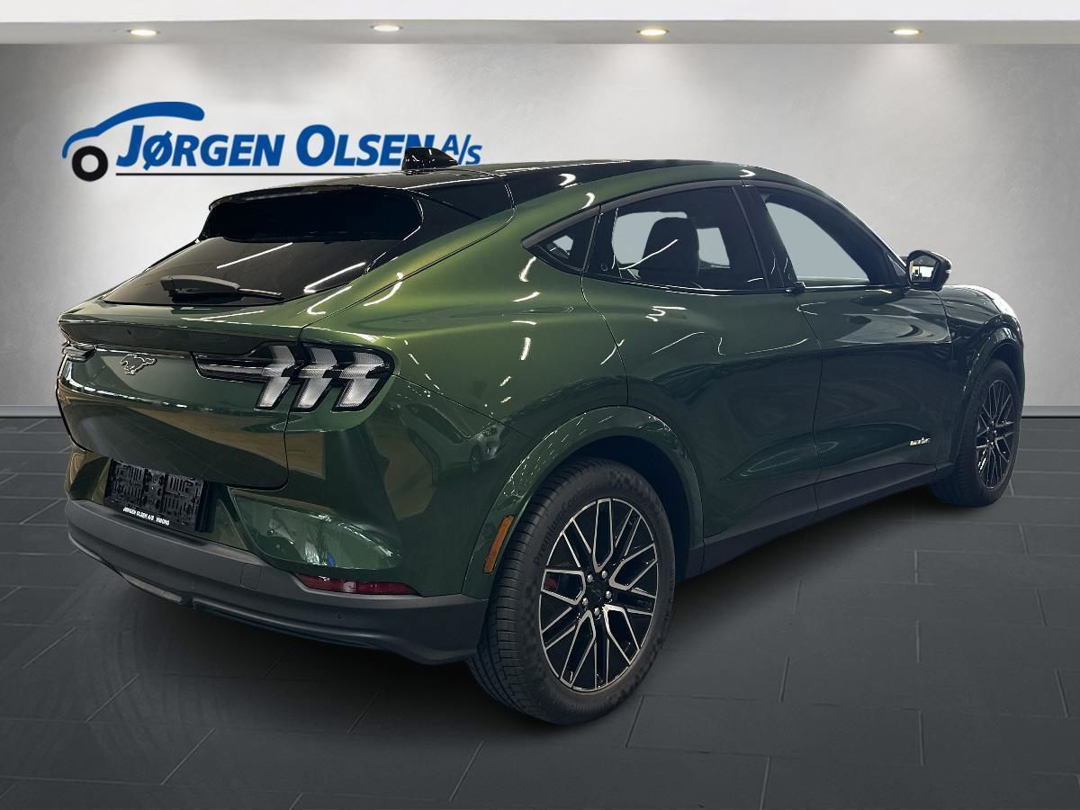 Billede af Ford Mustang Mach-E EL UR Premium 276HK 5d Aut.