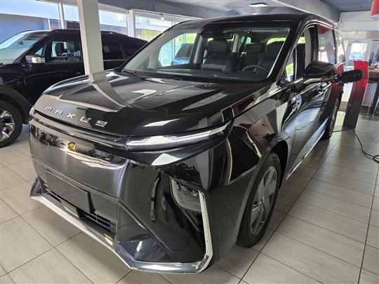 Maxus Mifa 9 EL Luxery 245HK Aut.