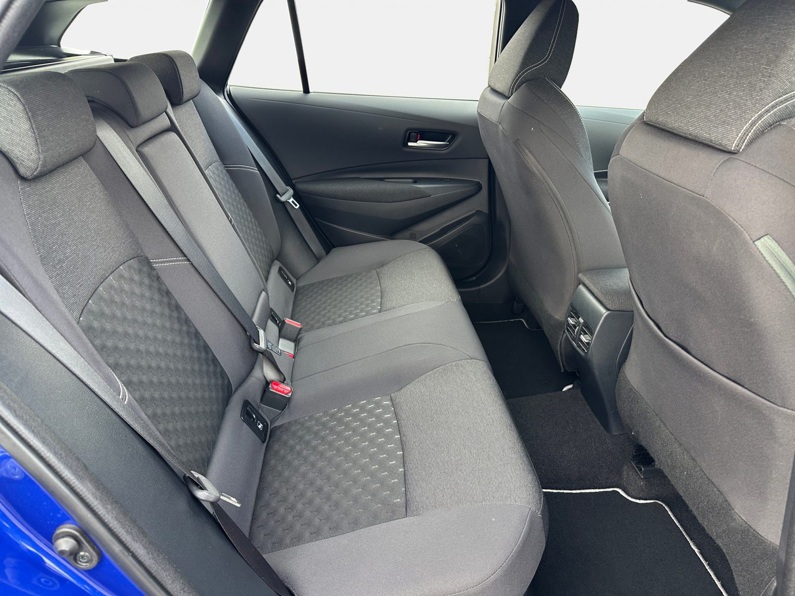 Billede af Toyota Corolla Touring Sports 1,8 Hybrid Active Comfort Pack E-CVT 140HK Stc Trinl. Gear