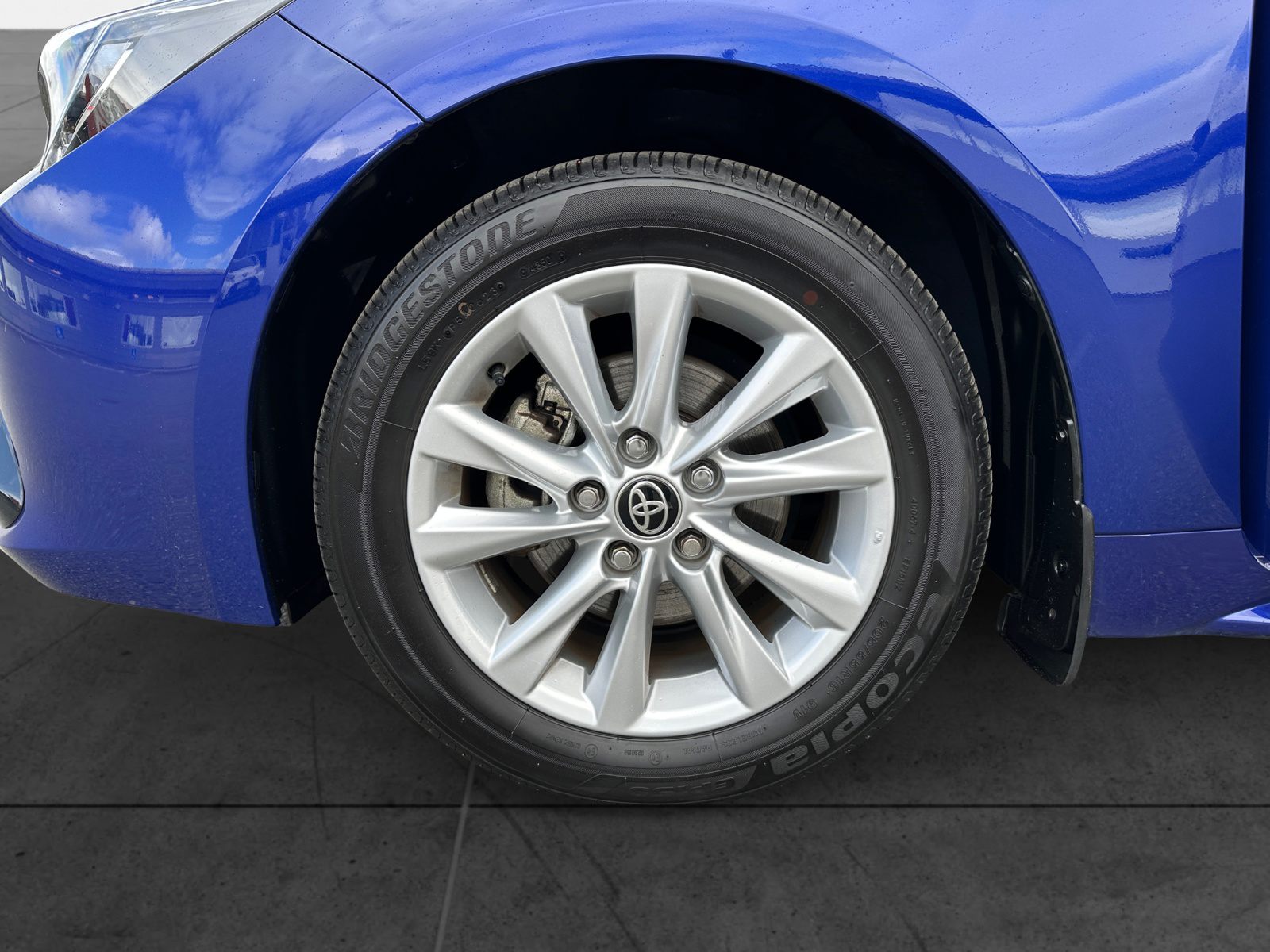 Billede af Toyota Corolla Touring Sports 1,8 Hybrid Active Comfort Pack E-CVT 140HK Stc Trinl. Gear