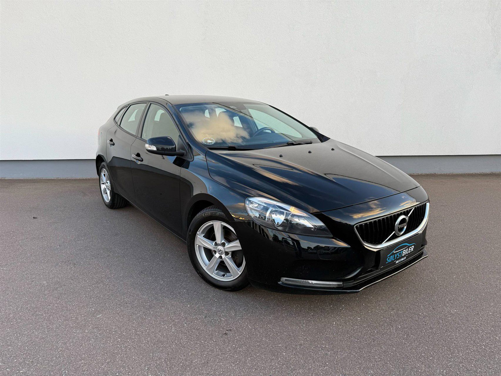 Billede af Volvo V40 2,0 D2 Eco Kinetic 120HK 5d 6g
