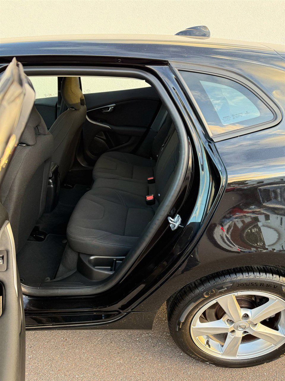 Billede af Volvo V40 2,0 D2 Eco Kinetic 120HK 5d 6g