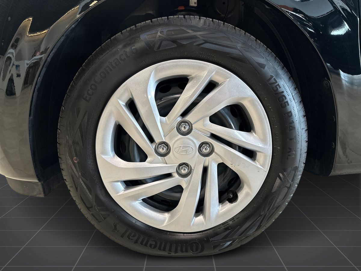 Billede af Hyundai i10 1,0 Essential AMT 67HK 5d Aut.