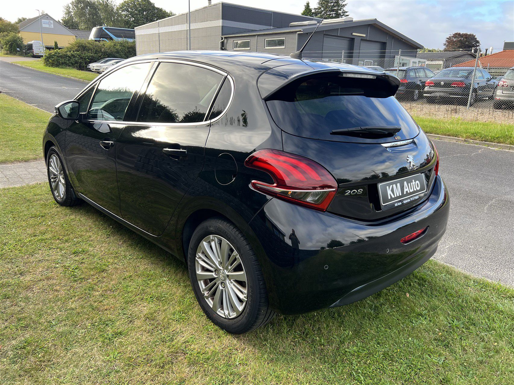 Billede af Peugeot 208 1,6 BlueHDi Desire Sky 100HK 5d