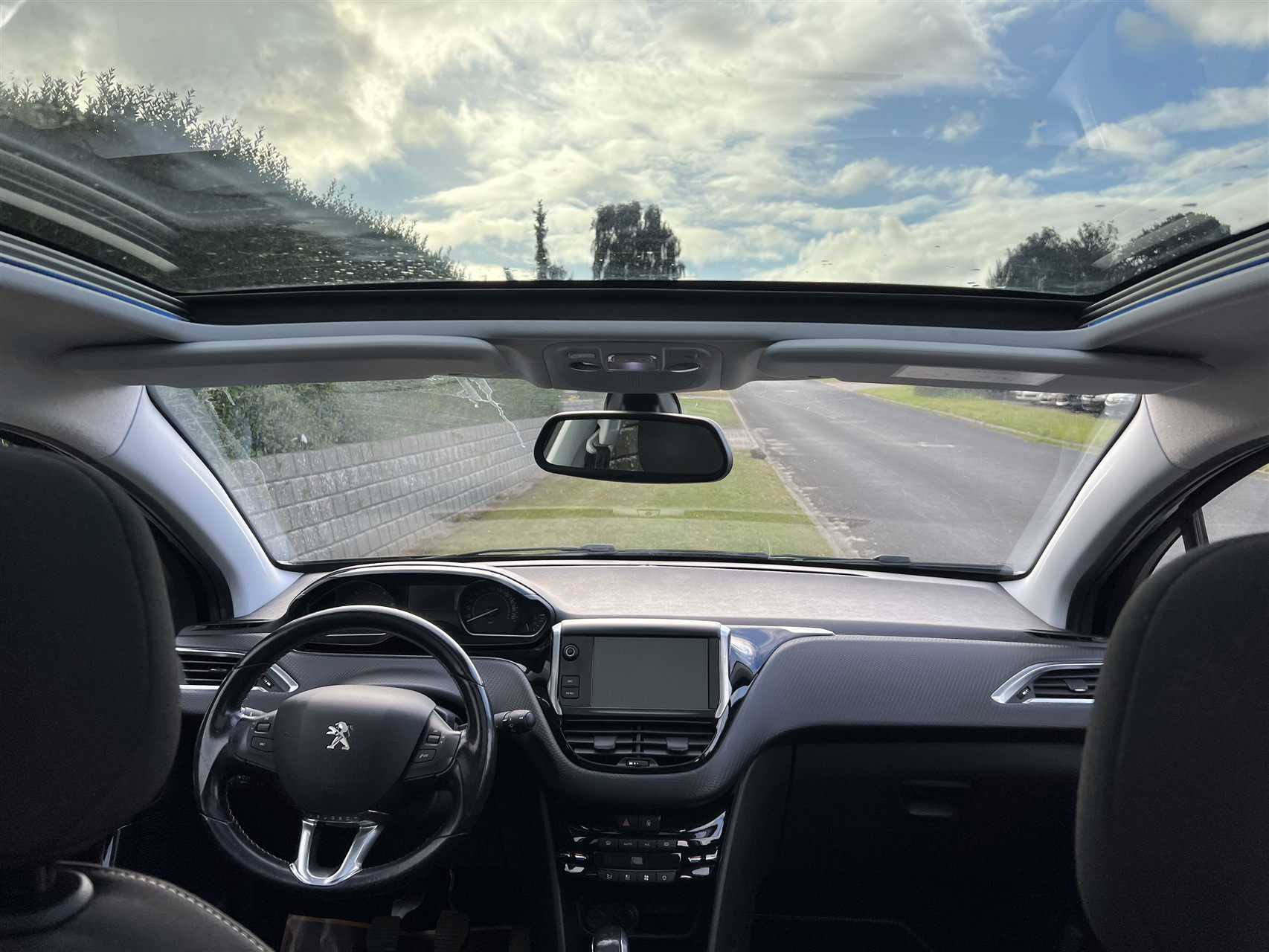 Billede af Peugeot 208 1,6 BlueHDi Desire Sky 100HK 5d