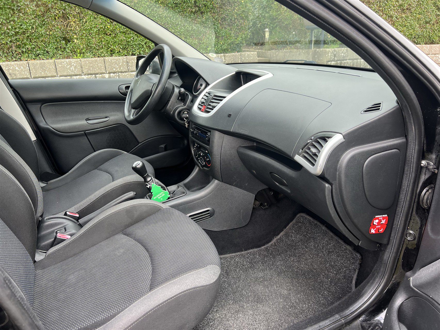 Billede af Peugeot 208 1,6 BlueHDi Desire Sky 100HK 5d