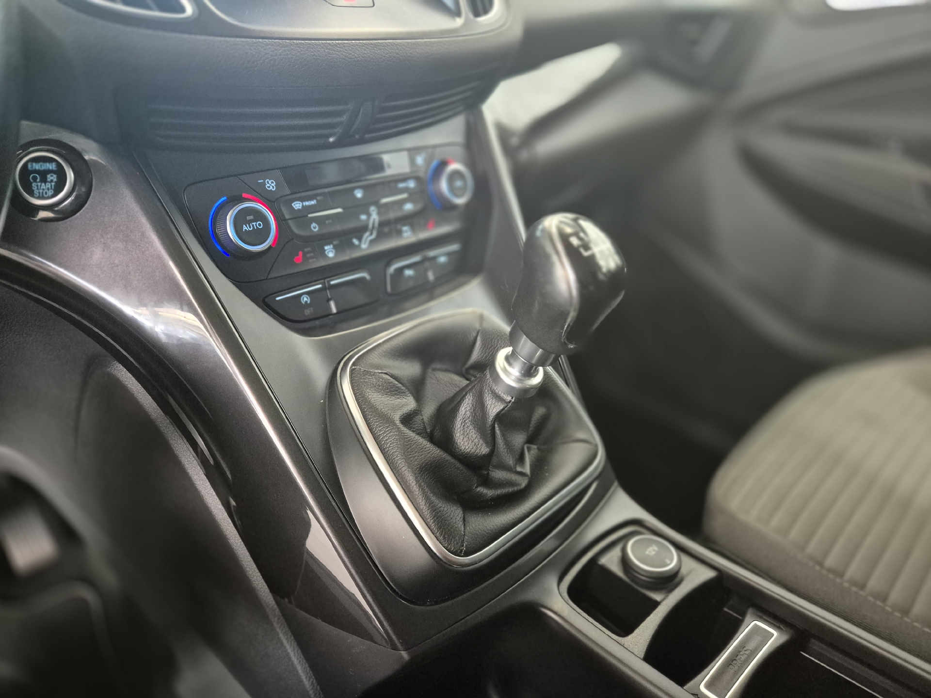 Billede af Ford C-MAX 1,0 EcoBoost Titanium Fun 125HK 6g