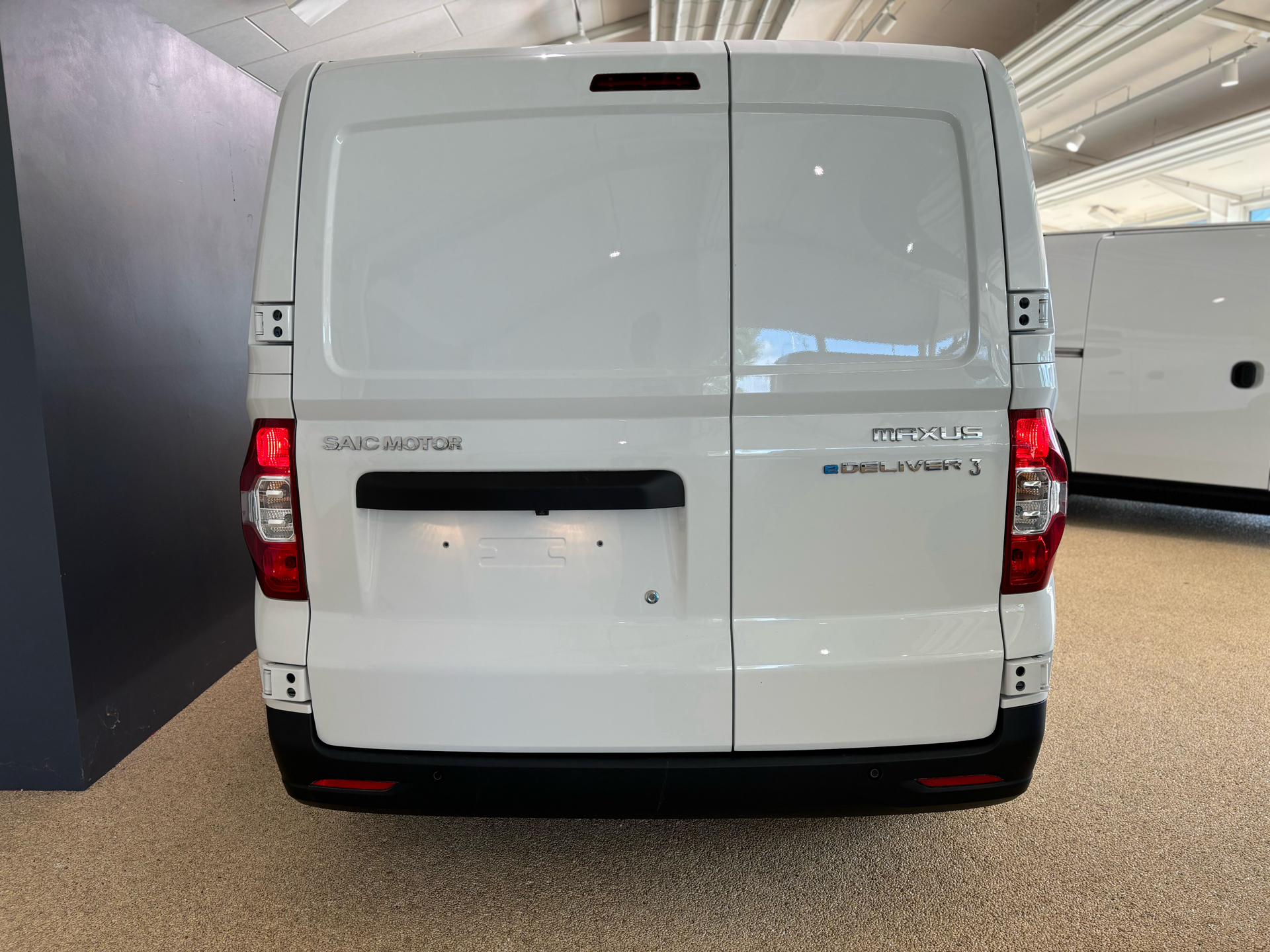 Billede af Maxus e-Deliver 3 SWB 50,2 kWh EL 160HK Van Aut.