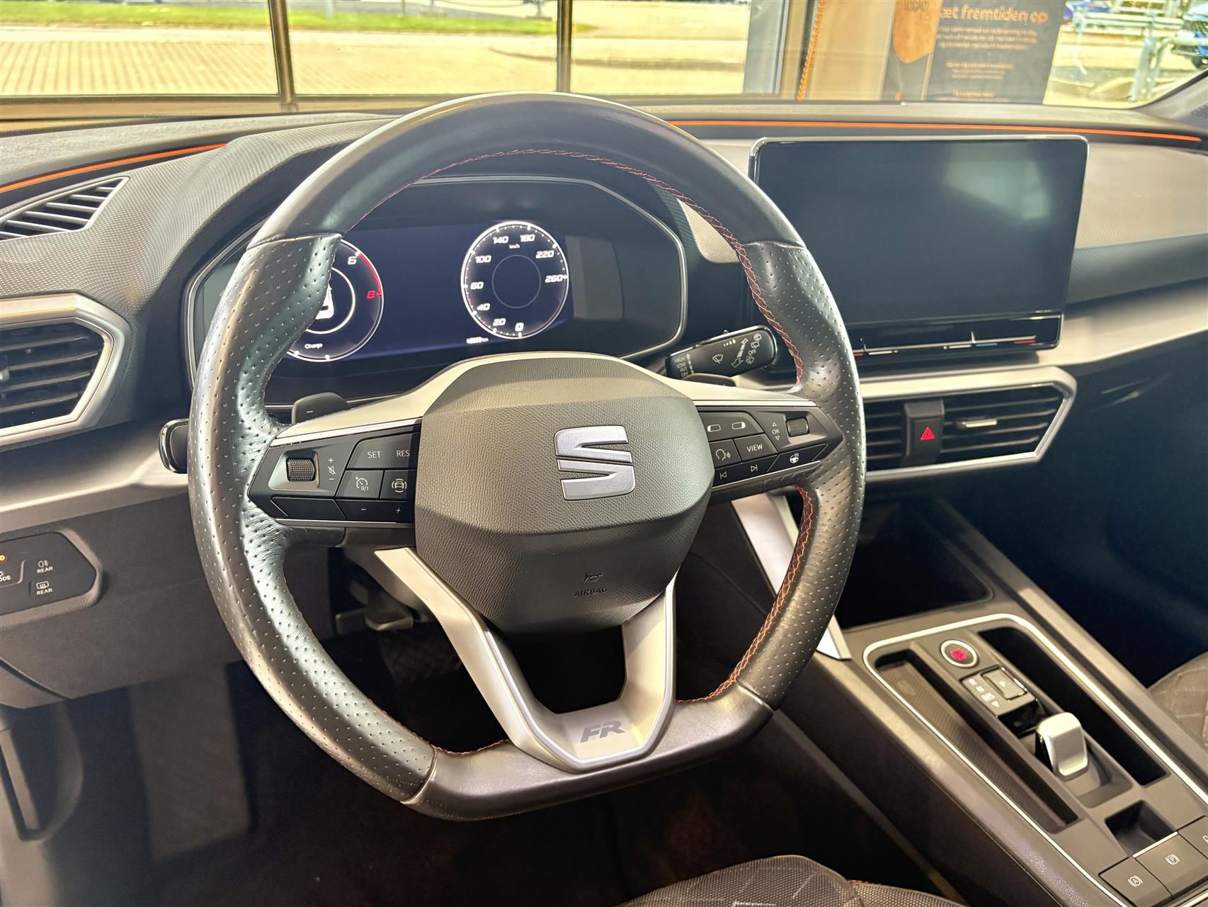 Billede af Seat Leon 1,4 e-Hybrid FR DSG 204HK 5d 6g Aut.