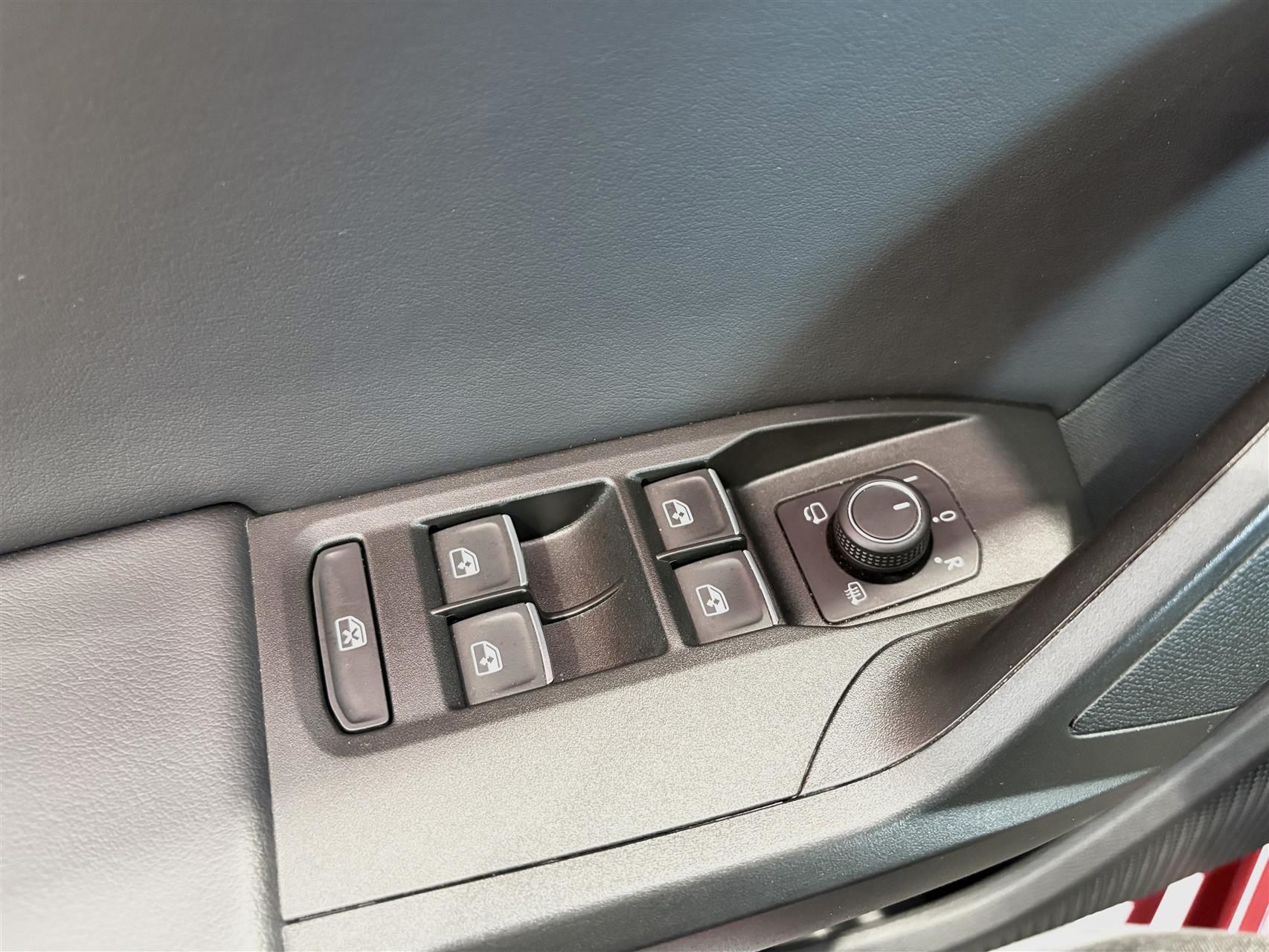 Billede af Seat Leon 1,4 e-Hybrid FR DSG 204HK 5d 6g Aut.
