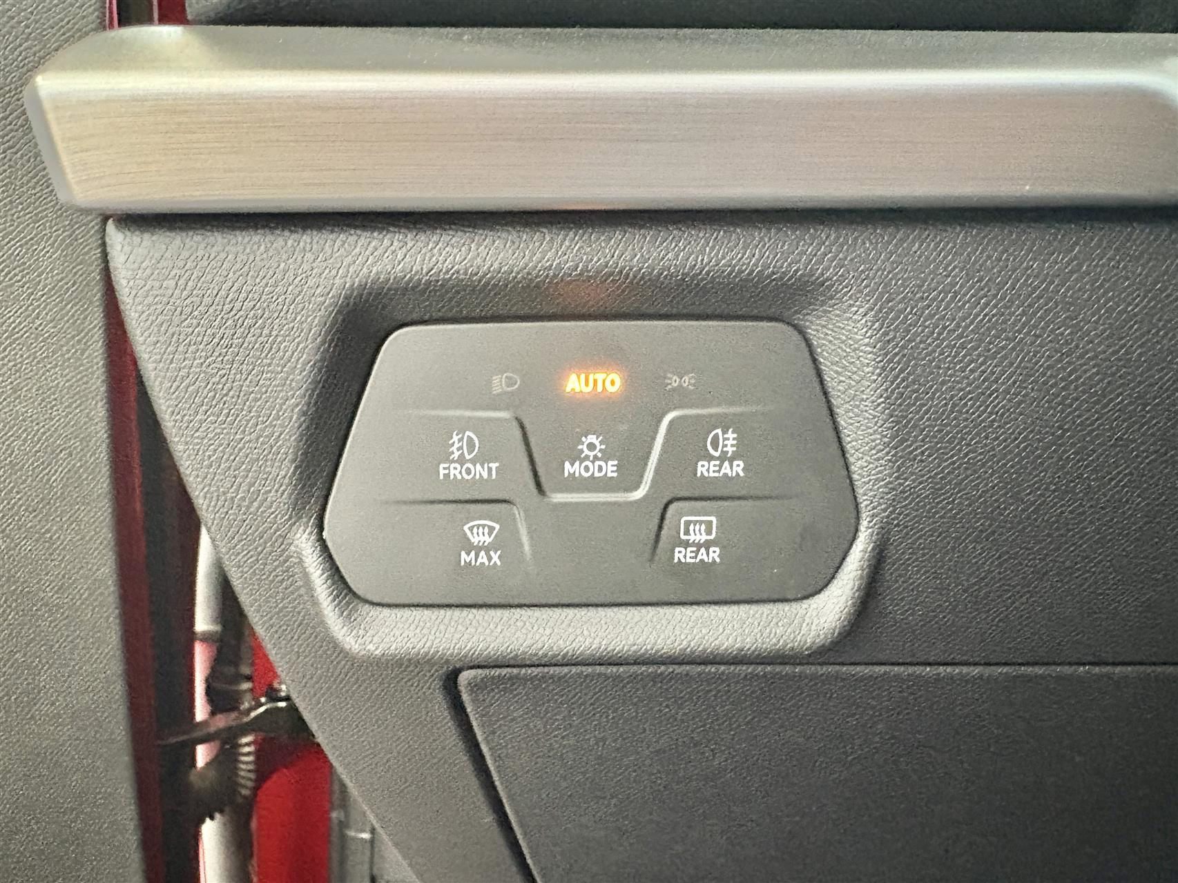 Billede af Seat Leon 1,4 e-Hybrid FR DSG 204HK 5d 6g Aut.