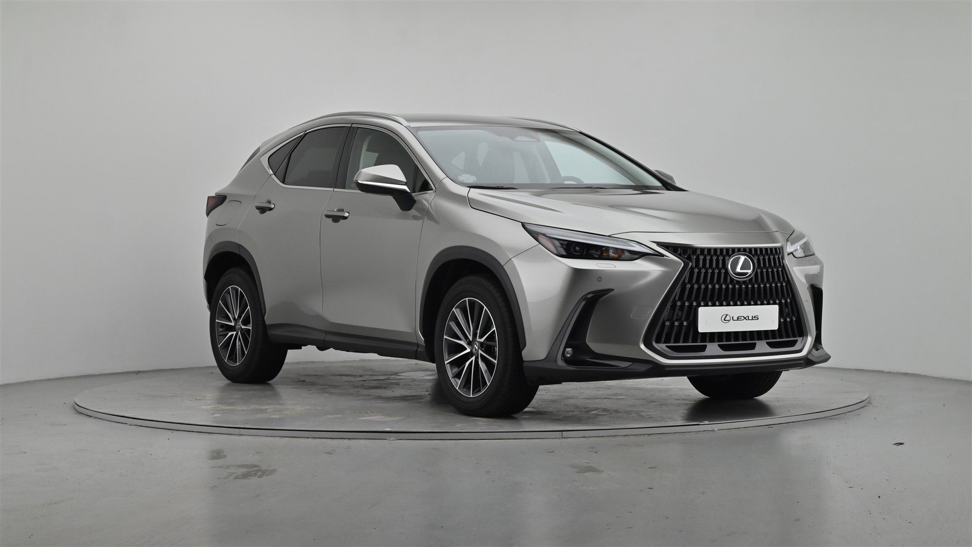 Billede af Lexus NX 450h+ 2,5 Plugin-hybrid Business Plus 4WD 309HK 5d Trinl. Gear