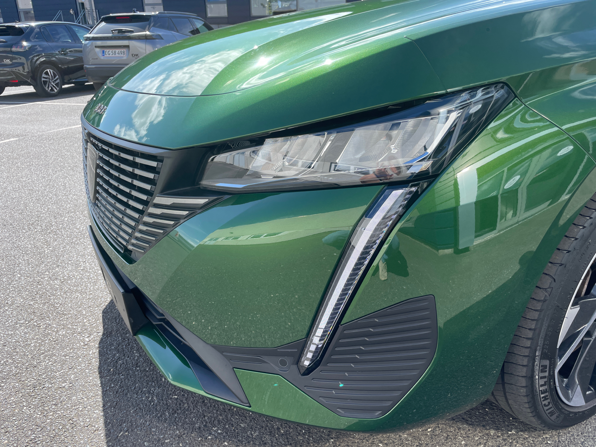 Billede af Peugeot 308 1,6 Plugin-hybrid First Selection Plus EAT8 180HK 5d 8g Aut.