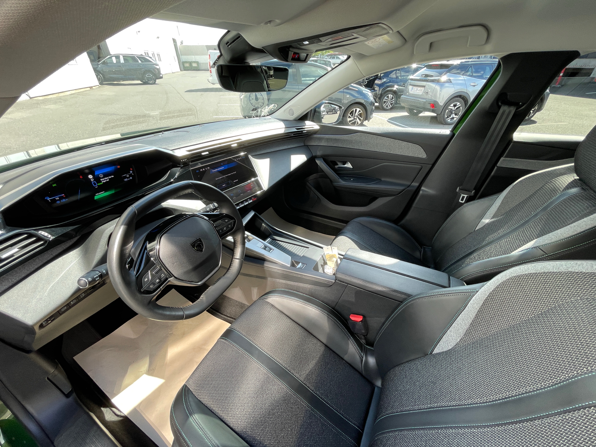 Billede af Peugeot 308 1,6 Plugin-hybrid First Selection Plus EAT8 180HK 5d 8g Aut.