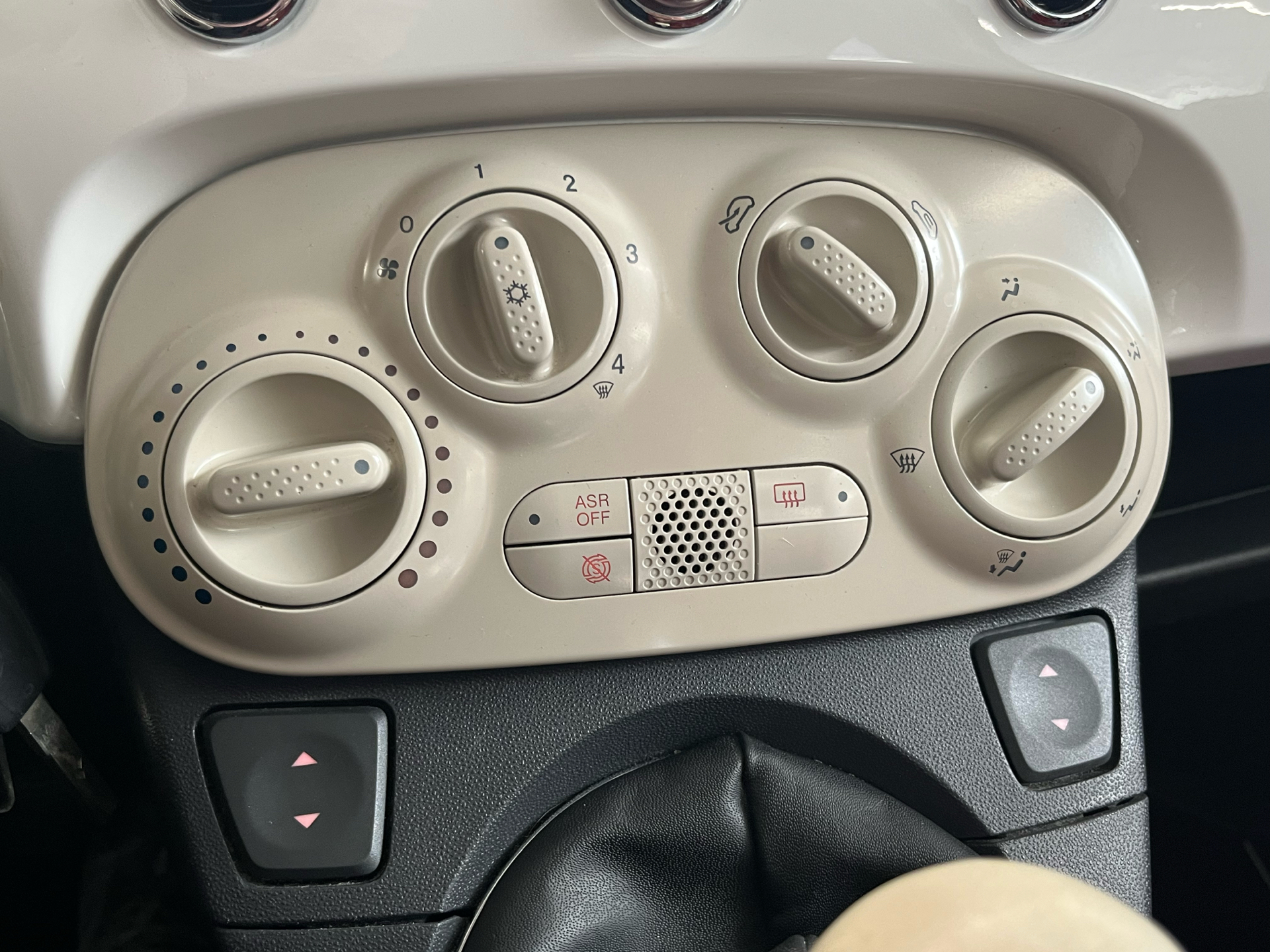 Billede af Fiat 500 1,2 Lounge 69HK 3d