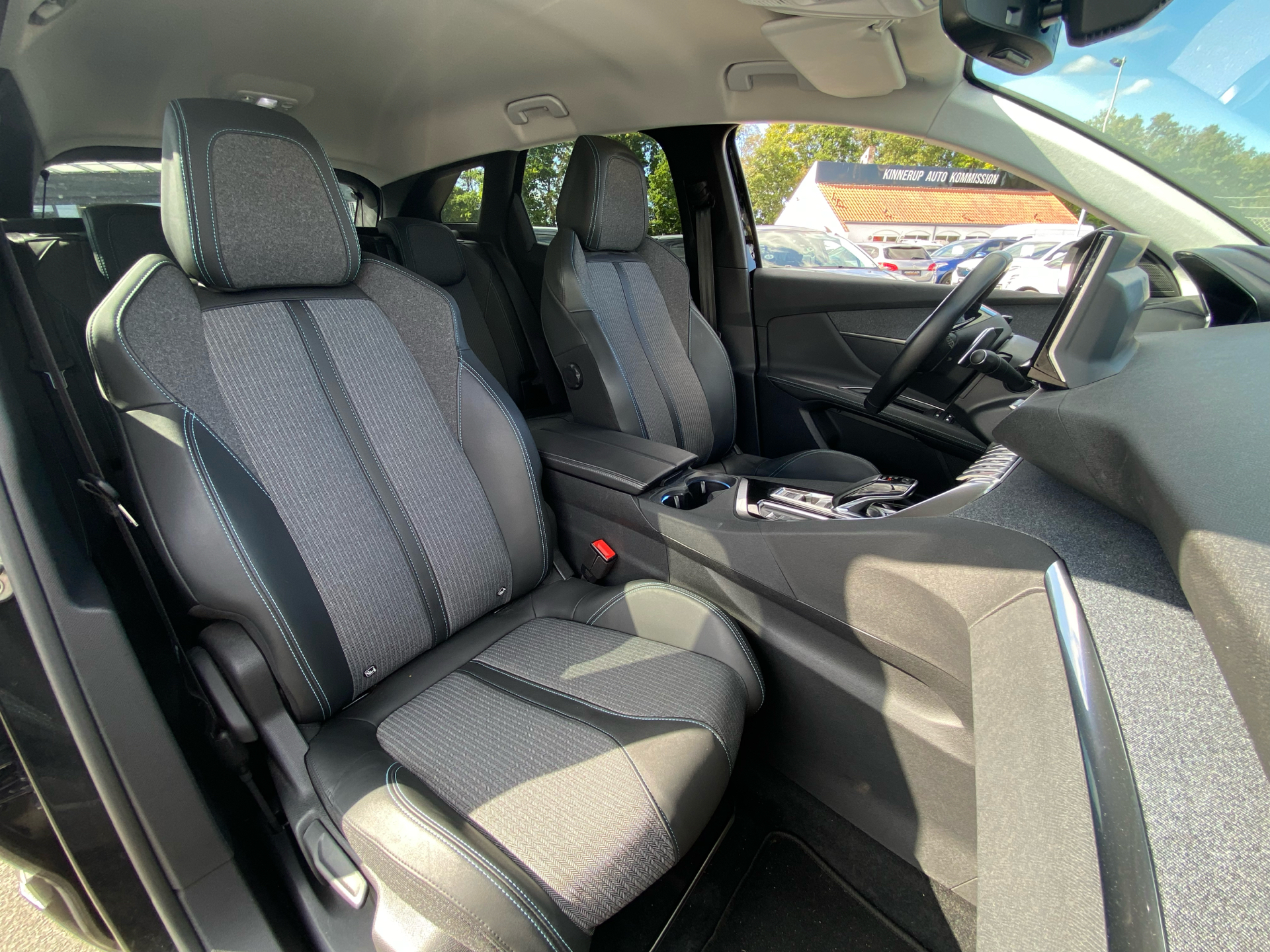 Billede af Peugeot 3008 1,6 PureTech  Plugin-hybrid Allure Pack EAT8 225HK 5d 8g Aut.