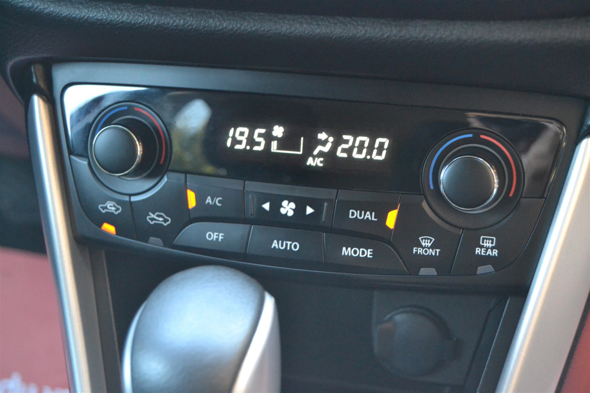 Billede af Suzuki S-Cross 1,0 Boosterjet Active 112HK 5d 6g Aut.