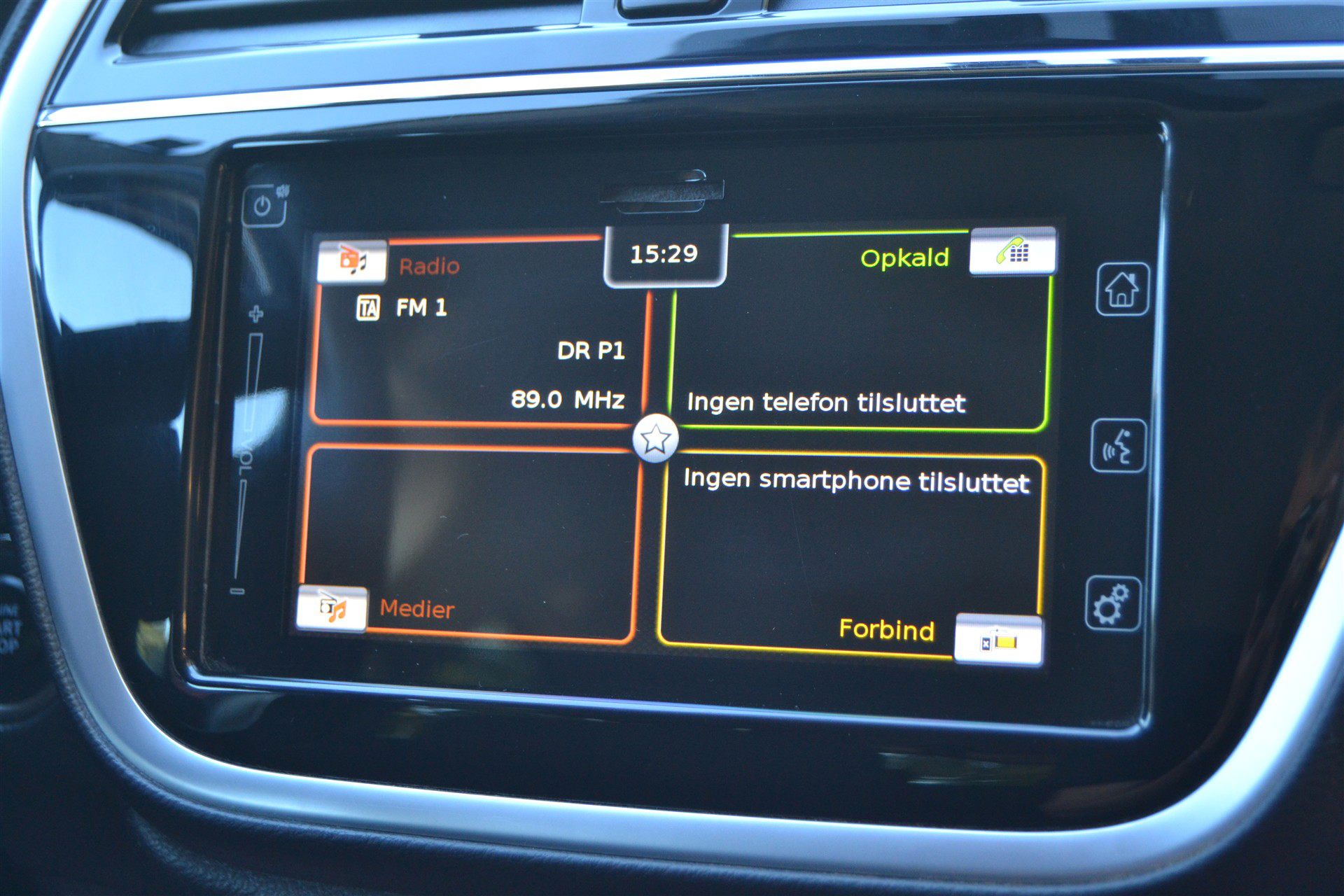 Billede af Suzuki S-Cross 1,0 Boosterjet Active 112HK 5d 6g Aut.